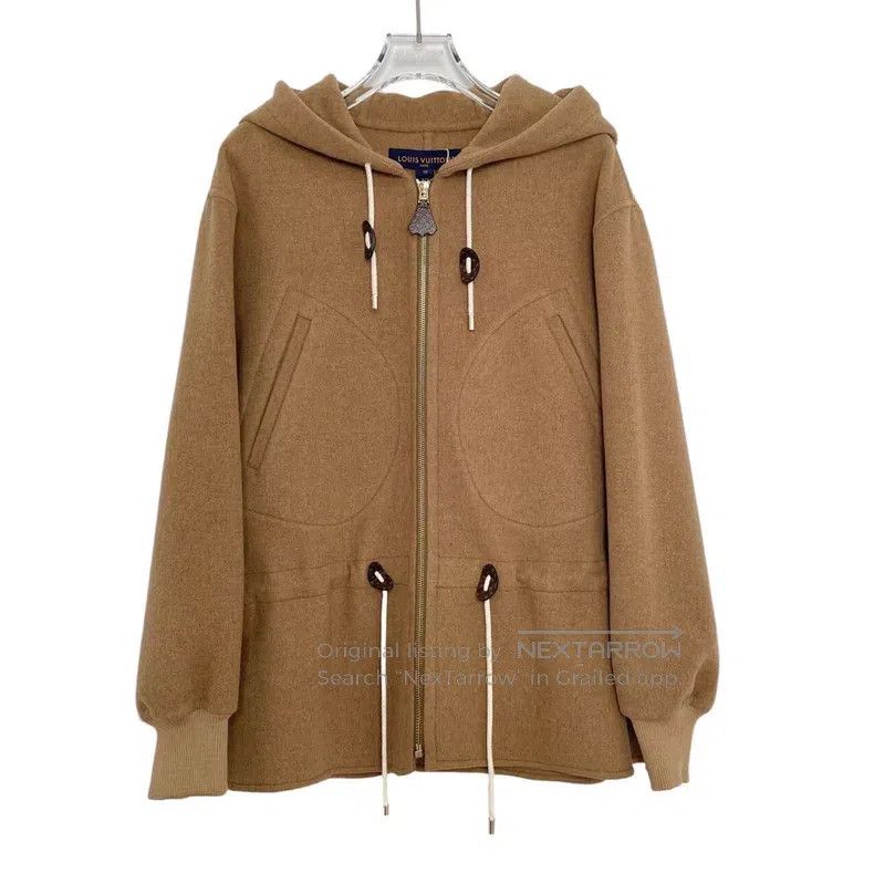 Louis Vuitton Louis Vuitton 24 Brown Hooded Zip Drawstring Long Sleeve J Size XS / US 0-2 / IT 36-38 - 1 Thumbnail