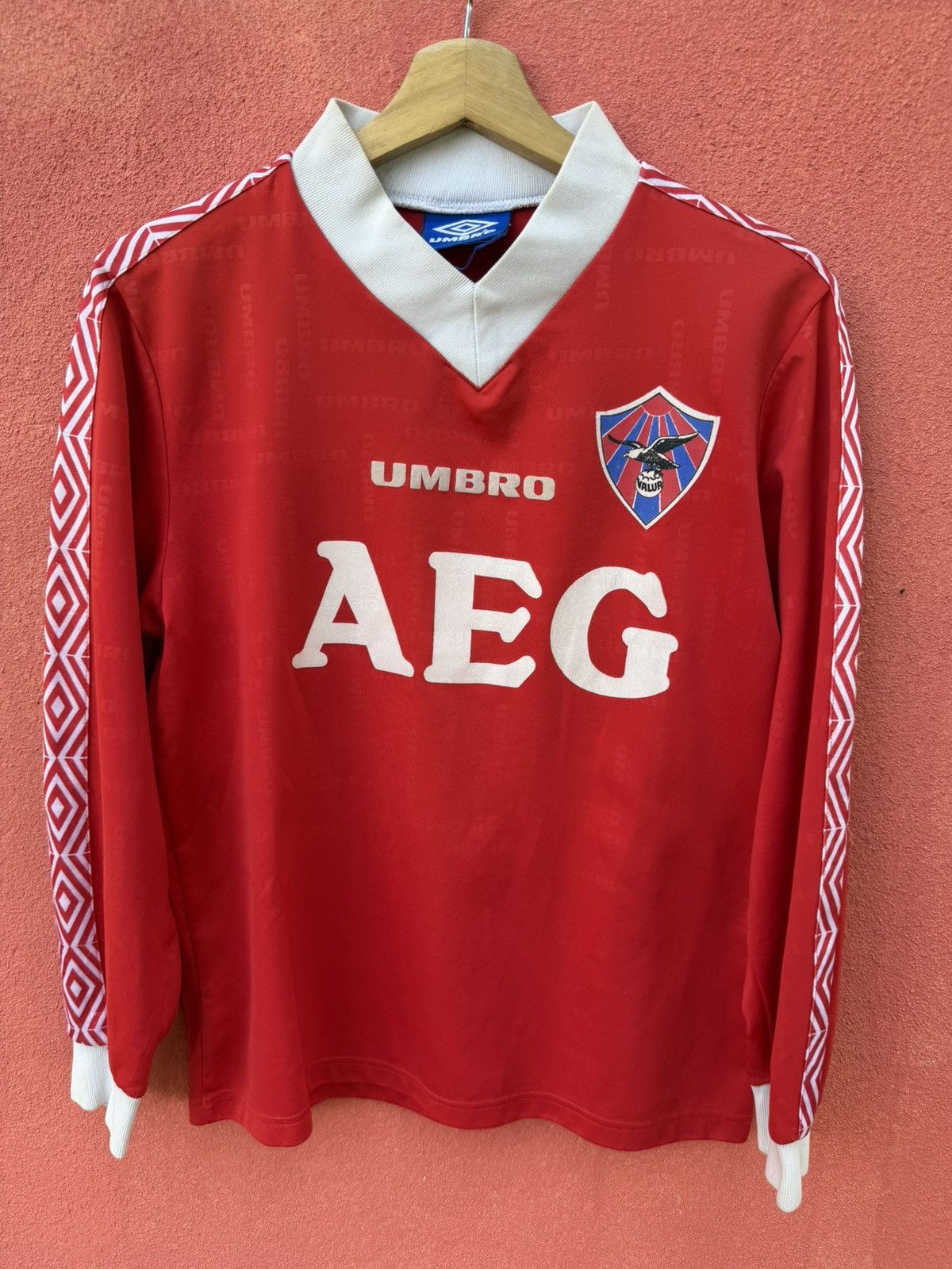 Umbro Valur FC x Number 10 Size US M / EU 48-50 / 2 - 1 Thumbnail