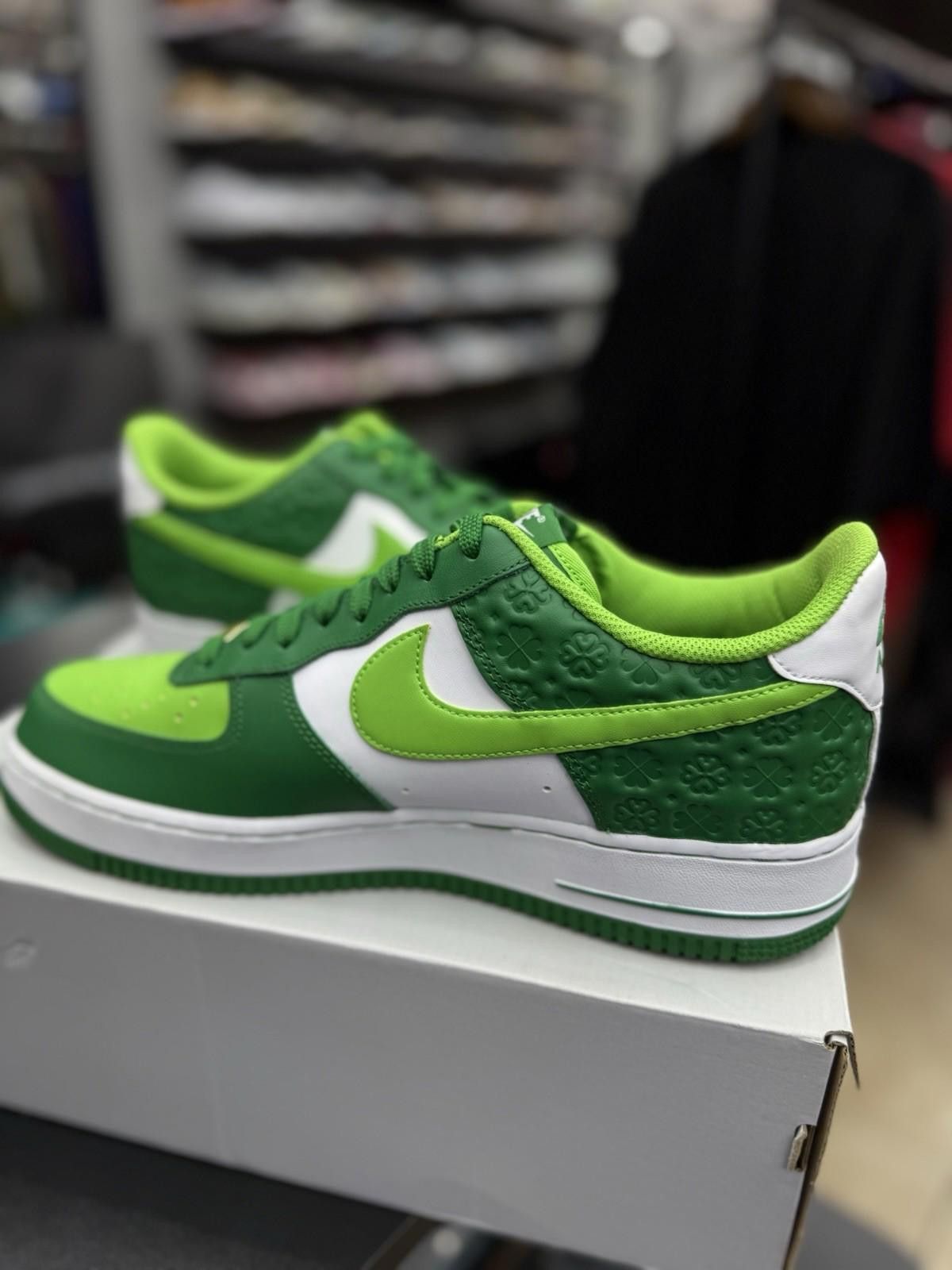 Nike Size 10.5 - Nike Air Force 1 Low St. Patrick's Day Brand New Size US 10.5 / EU 43-44 - 8 Thumbnail