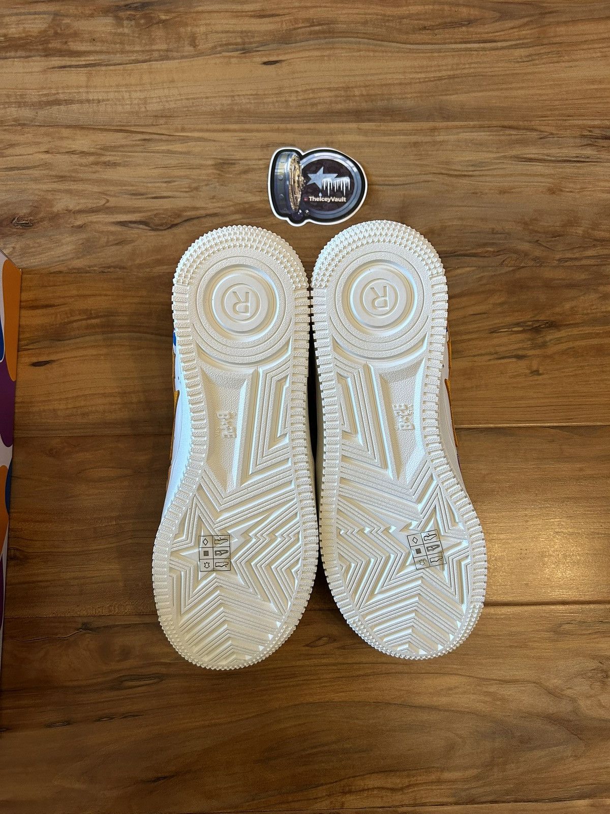 Bape NEW Bape Los Angeles Camo Bapestas Size US 8 / EU 41 - 10 Thumbnail
