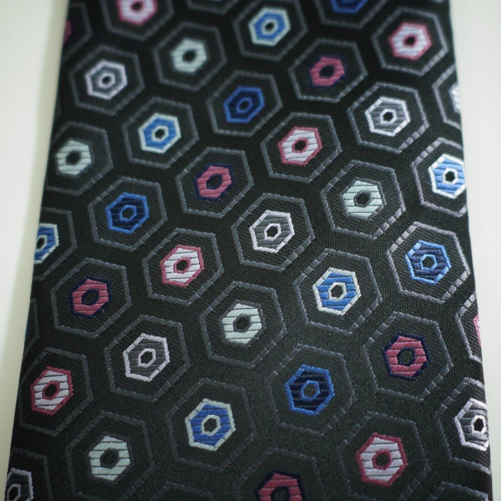 Covington Covington Gray Pink Blue Woven Geometric Polyester Tie Size ONE SIZE - 3 Thumbnail