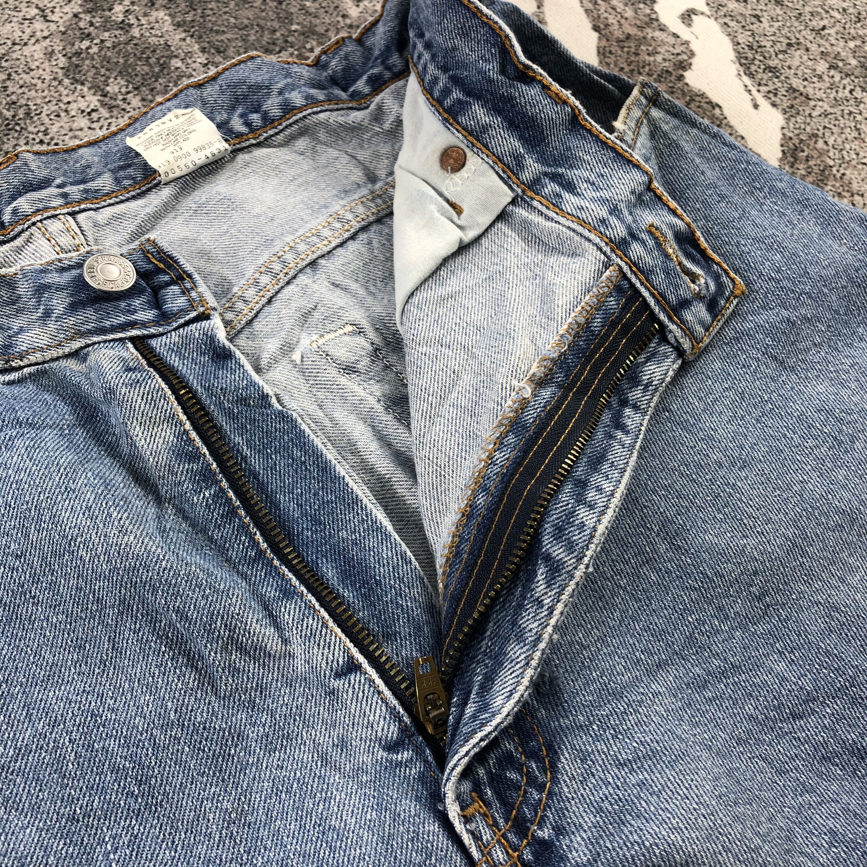 Levi's Vintage Levis 560 Jeans Medium Wash Denim KJ918 Size US 34 / EU 50 - 11 Thumbnail