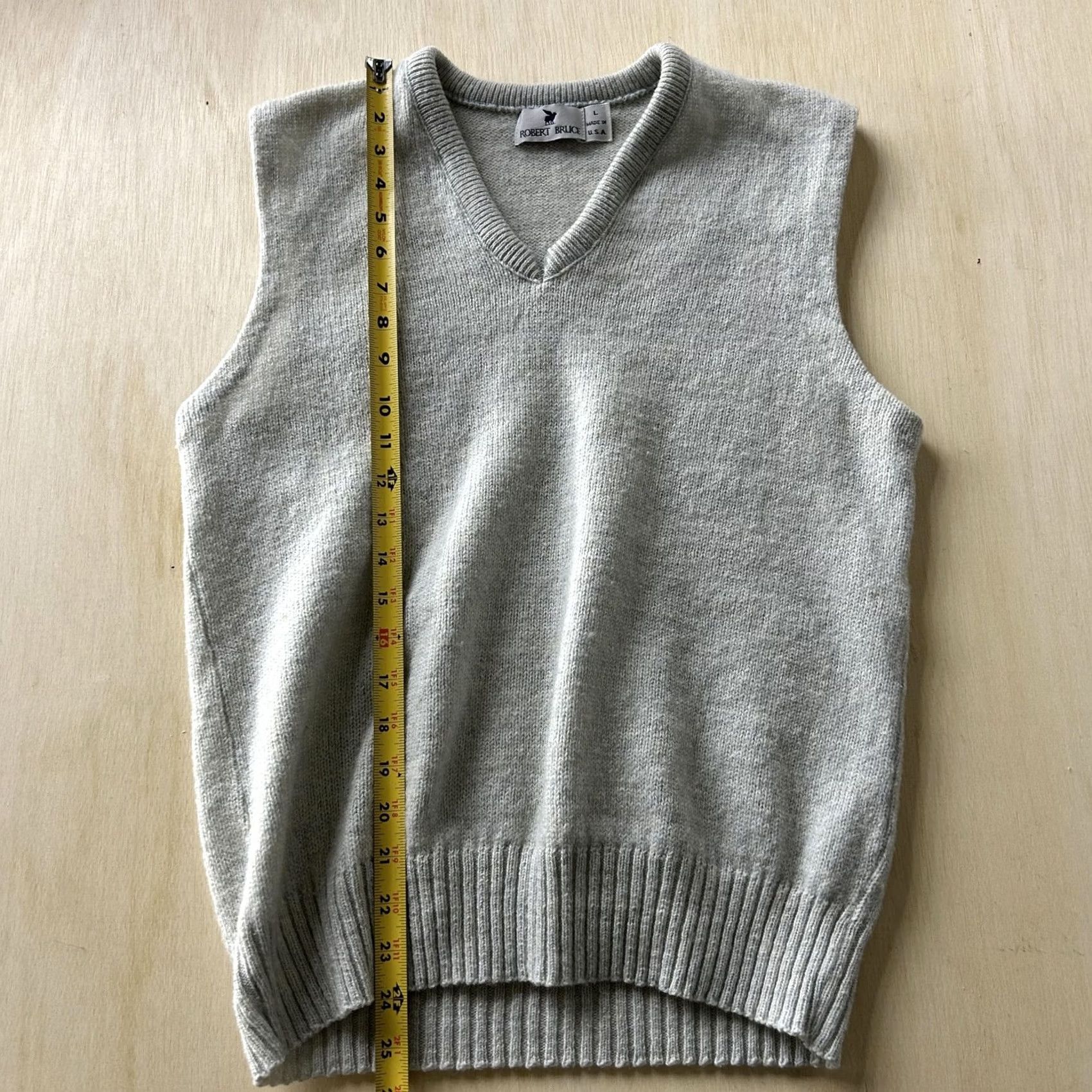 Vintage VINTAGE Robert Bruce Sweater Vest Mens L Gray V-Neck Knit Made USA 80s Size US L / EU 52-54 / 3 - 5 Thumbnail