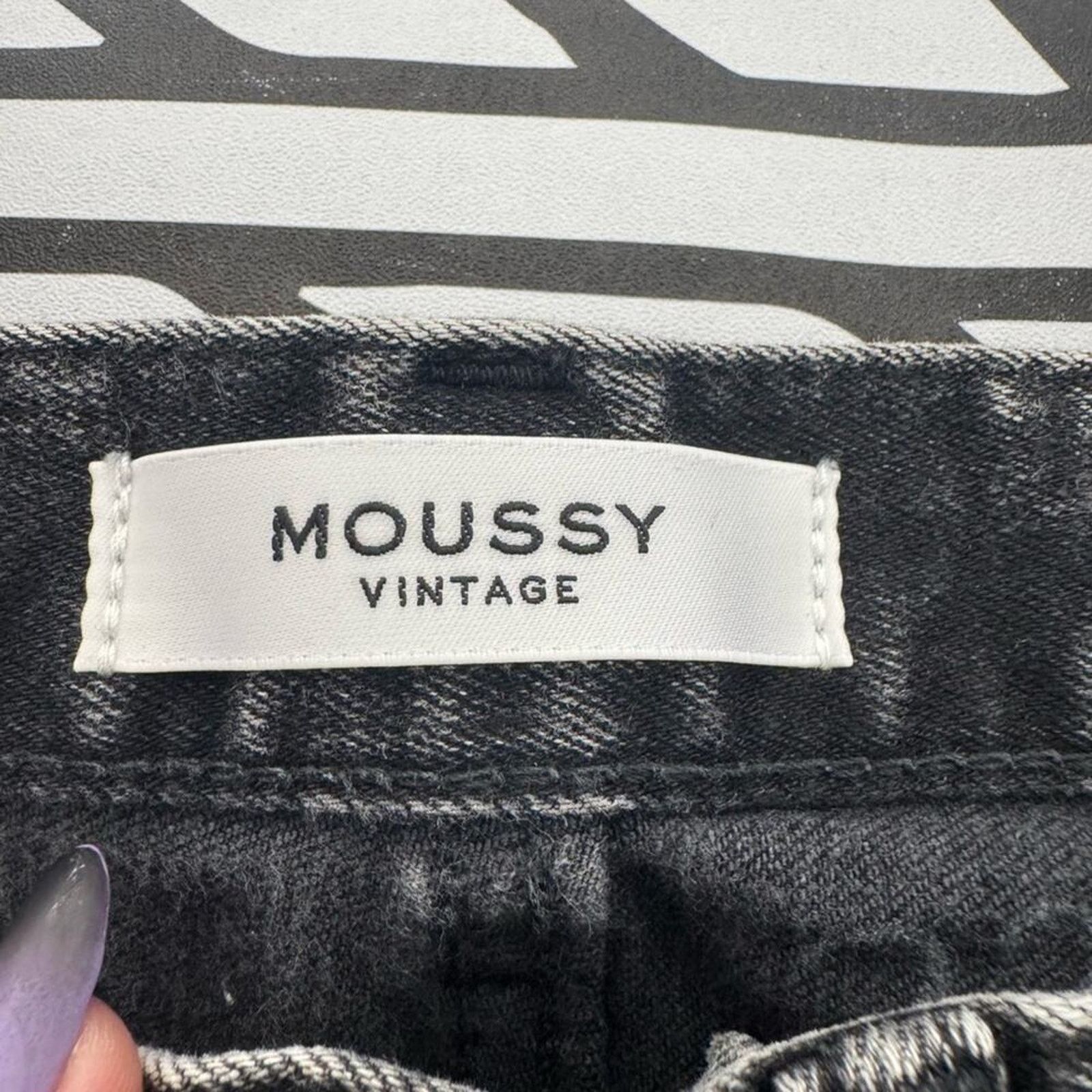 MOUSSY Moussy Vintage Lenwood Skinny in Distressed Black size 23 Size 23" - 6 Thumbnail