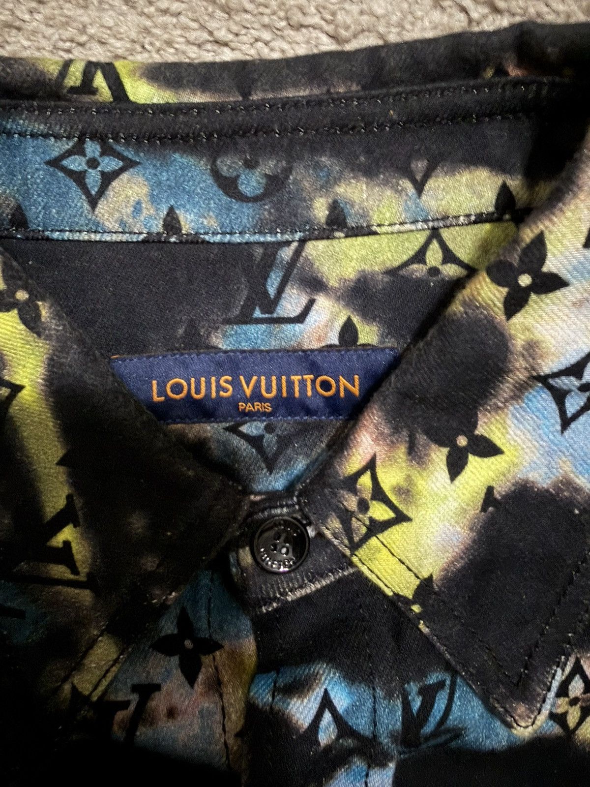Louis Vuitton Louis Vuitton Size US M / EU 48-50 / 2 - 2 Thumbnail