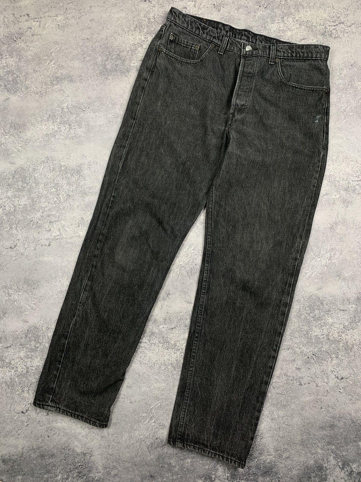 Levi's Iconic Vintage Levi’s 501 Jeans Size 36/32 Washed Gray Y2K Size US 36 / EU 52 - 7 Thumbnail