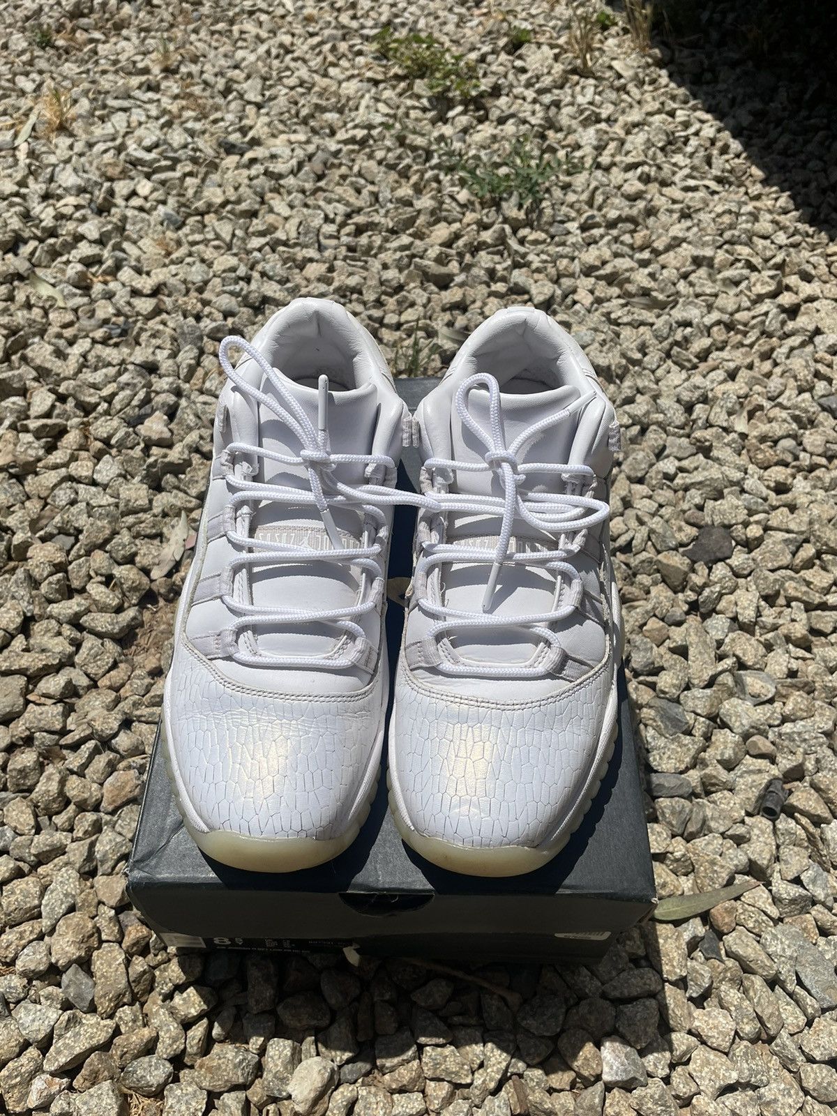 Jordan Brand × Nike Air Jordan 11 heiress pure platinum Size US 8.5 / EU 41-42 - 3 Thumbnail