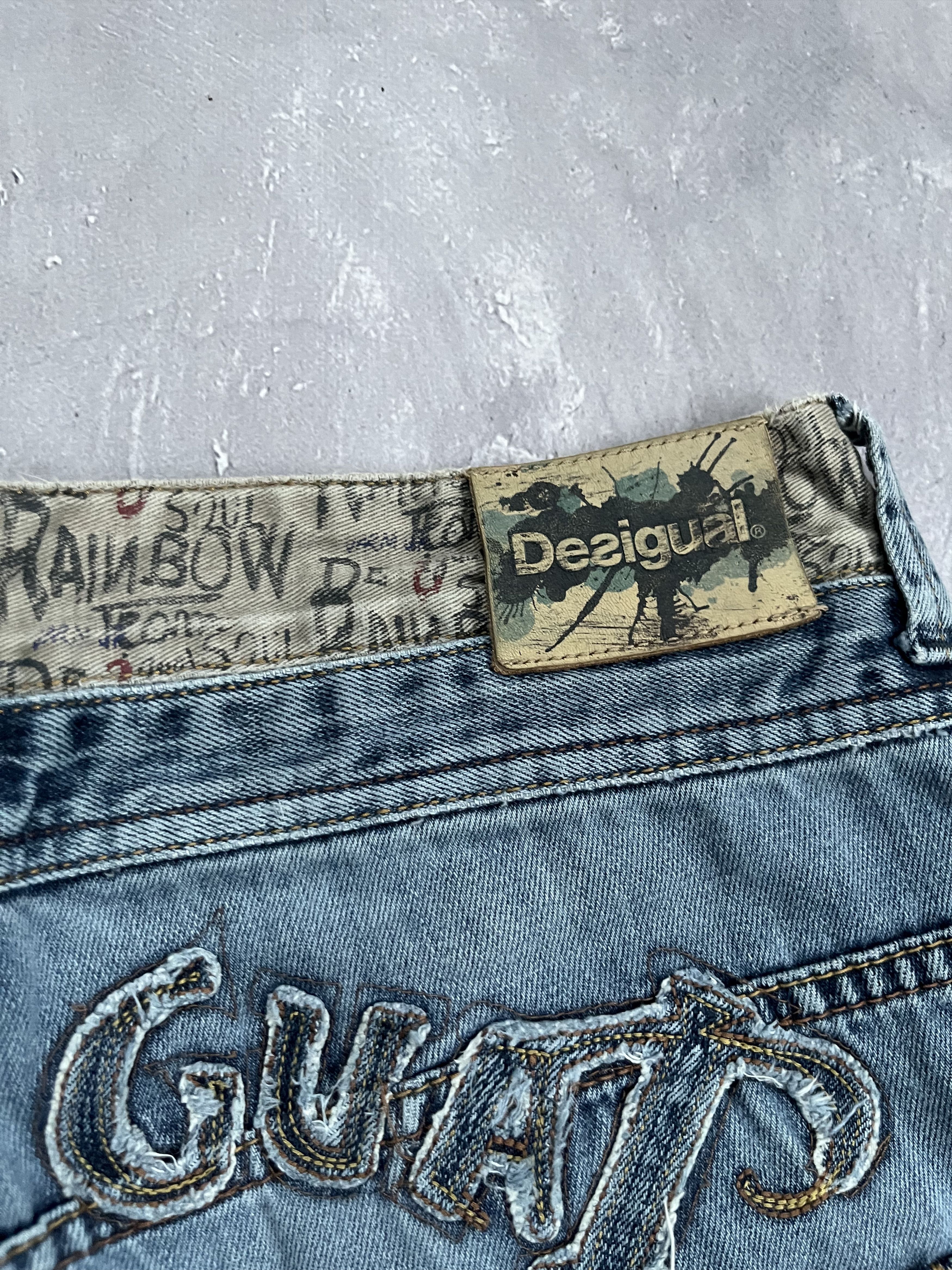 Desigual Vintage Desigual Y2K Jeans Logo Distressed Denim Embroidered Size US 30 / EU 46 - 6 Thumbnail