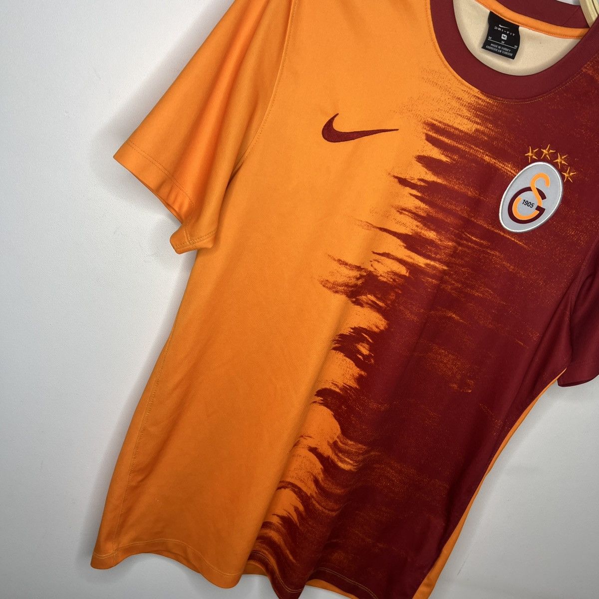 Nike GALATASARAY HOME FOOTBALL SHIRT SOCCER JERSEY NIKE Size US M / EU 48-50 / 2 - 3 Thumbnail