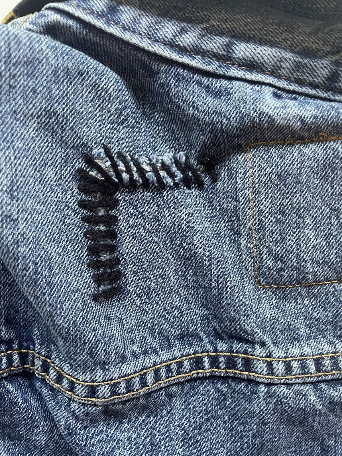 Levi's × Levi's Vintage Clothing 💥💥 Vintage Denim Jacket w/ Hawaii Detailing Size US M / EU 48-50 / 2 - 4 Thumbnail