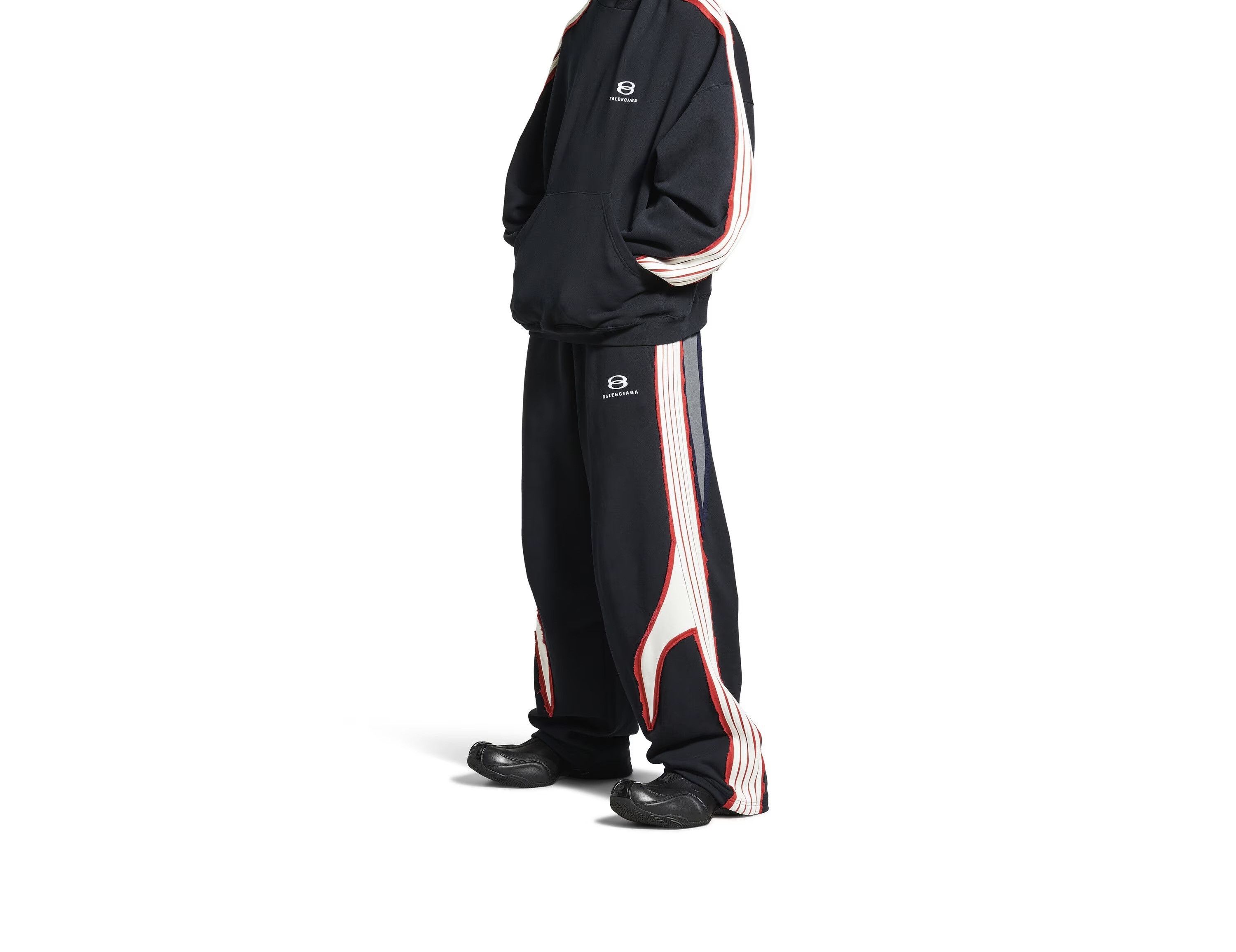 Balenciaga o1w1db10526 Unity Sports Icon Large Hoodie in Black Size US L / EU 52-54 / 3 - 2 Thumbnail