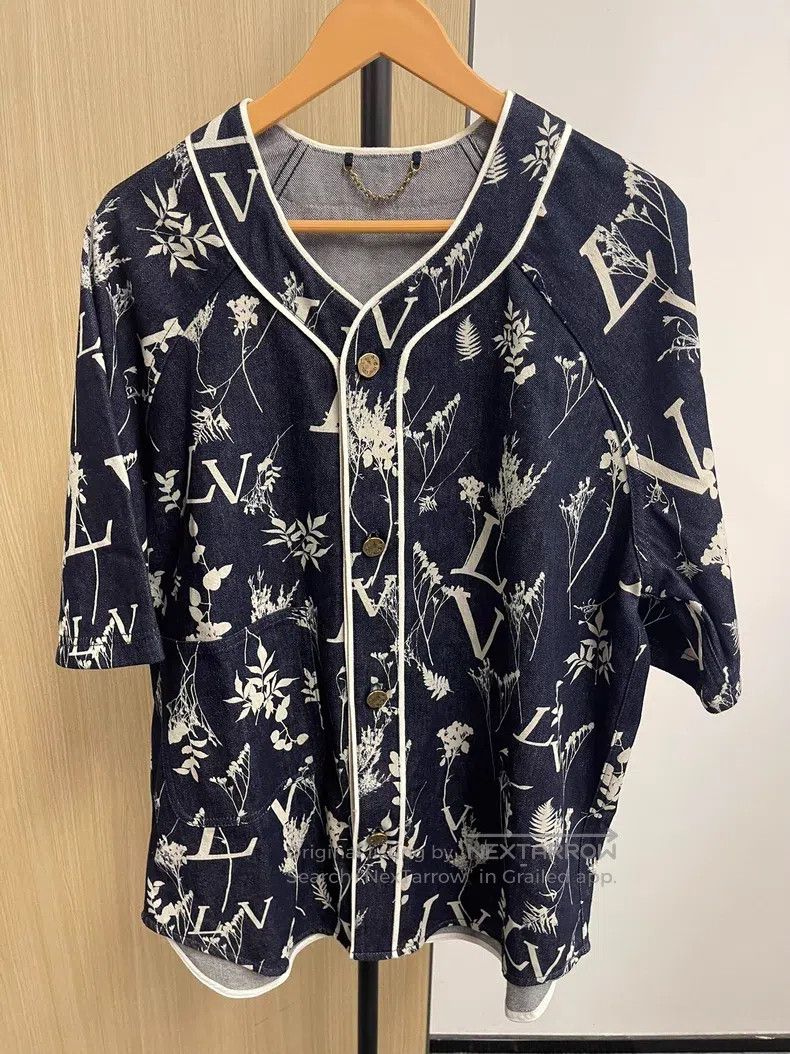 Louis Vuitton Louis Vuitton Denim short sleeve shirt Size US XL / EU 56 / 4 - 1 Thumbnail