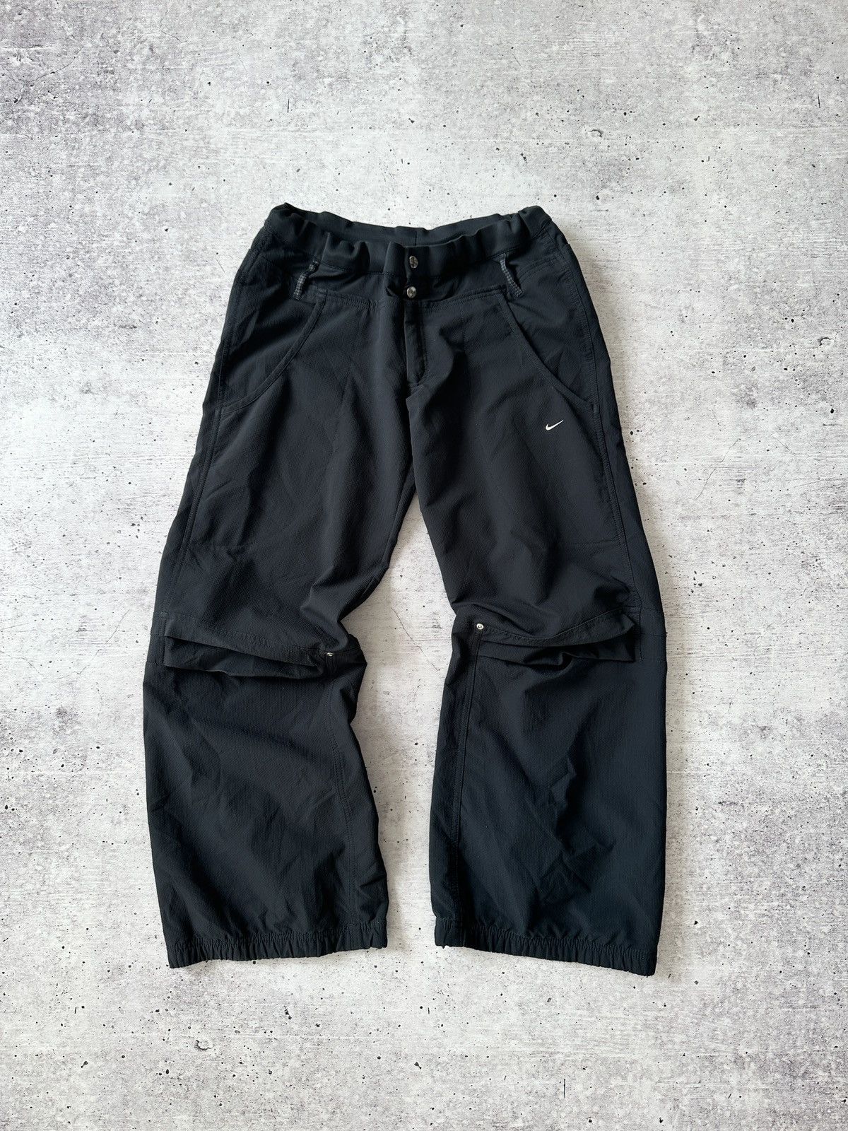 NIKE PARACHUTE PANTS Y2K 00S UTILITY CYBER GORPCORE | Depop