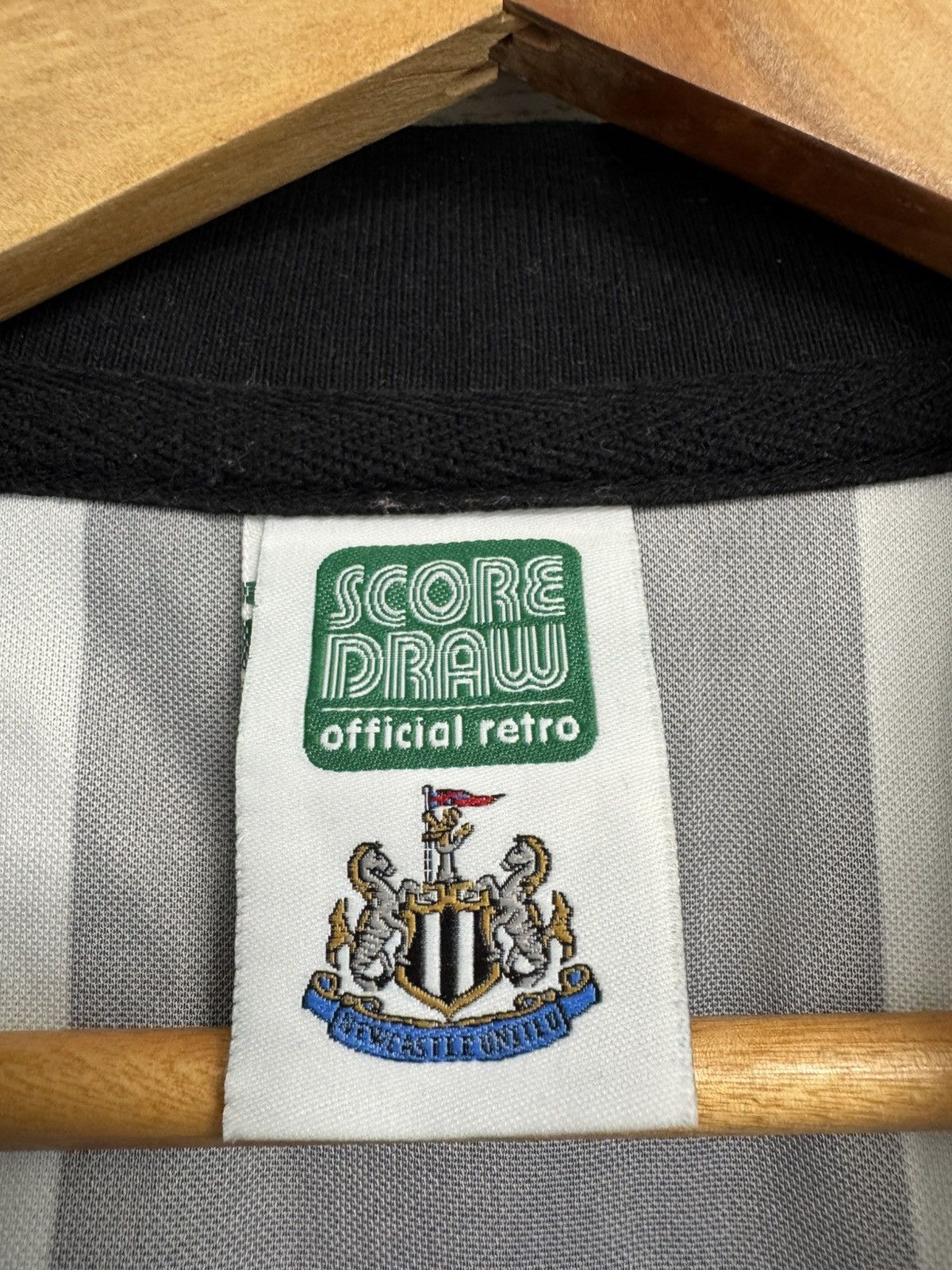 Vintage Vintage Newcastle United 1982 Score Draw Soccer Jersey Shirt Size US L / EU 52-54 / 3 - 11 Thumbnail