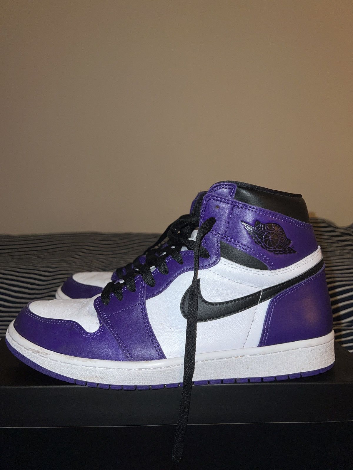 Jordan Brand Jordan 1 Court Purple Size US 10 / EU 43 - 2 Thumbnail