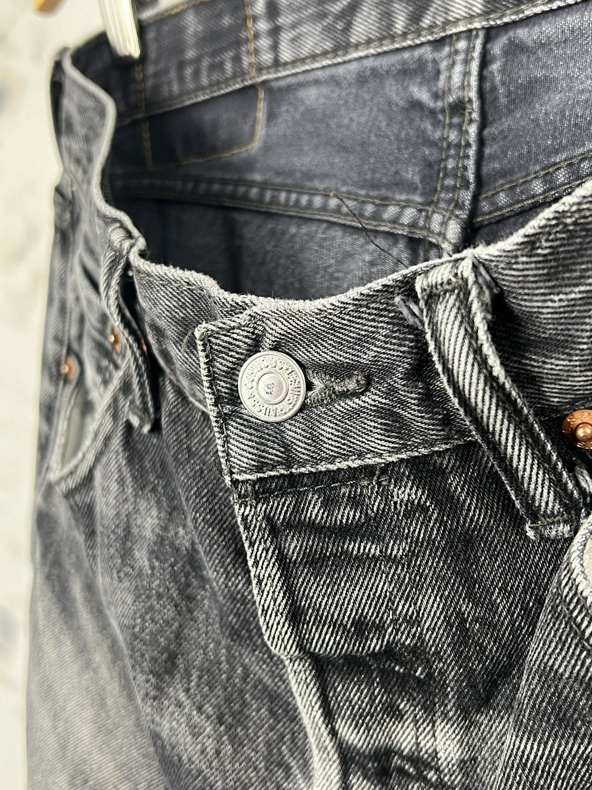 Levi's Vintage Levi’s 501 Jeans Size 32 - 30 Size US 32 / EU 48 - 8 Thumbnail