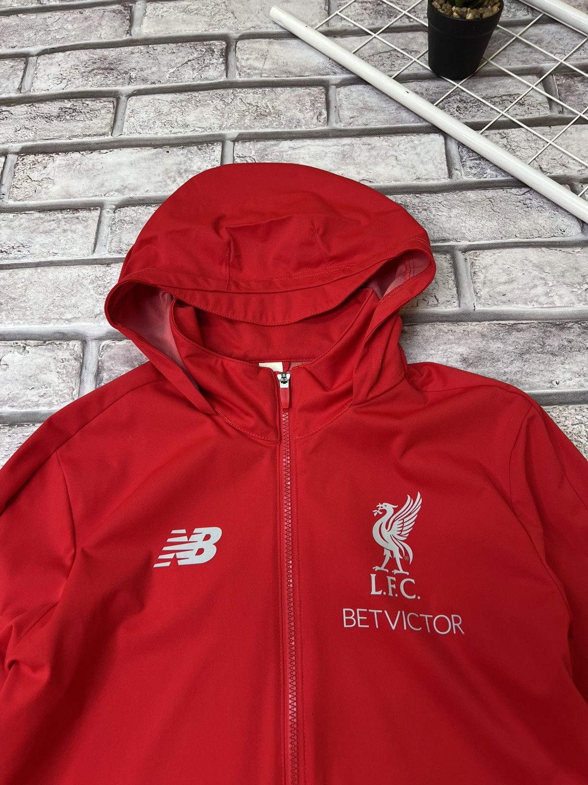 New Balance New Balance Liverpool Jacket Soccer Training 2018/2019 Size US M / EU 48-50 / 2 - 2 Thumbnail