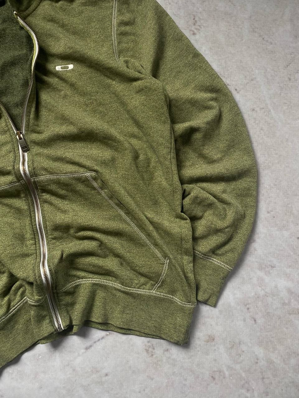 Oakley × Vintage Vintage Oakley Mini Logo Y2K Zip Up Hoodie Size US M / EU 48-50 / 2 - 3 Thumbnail