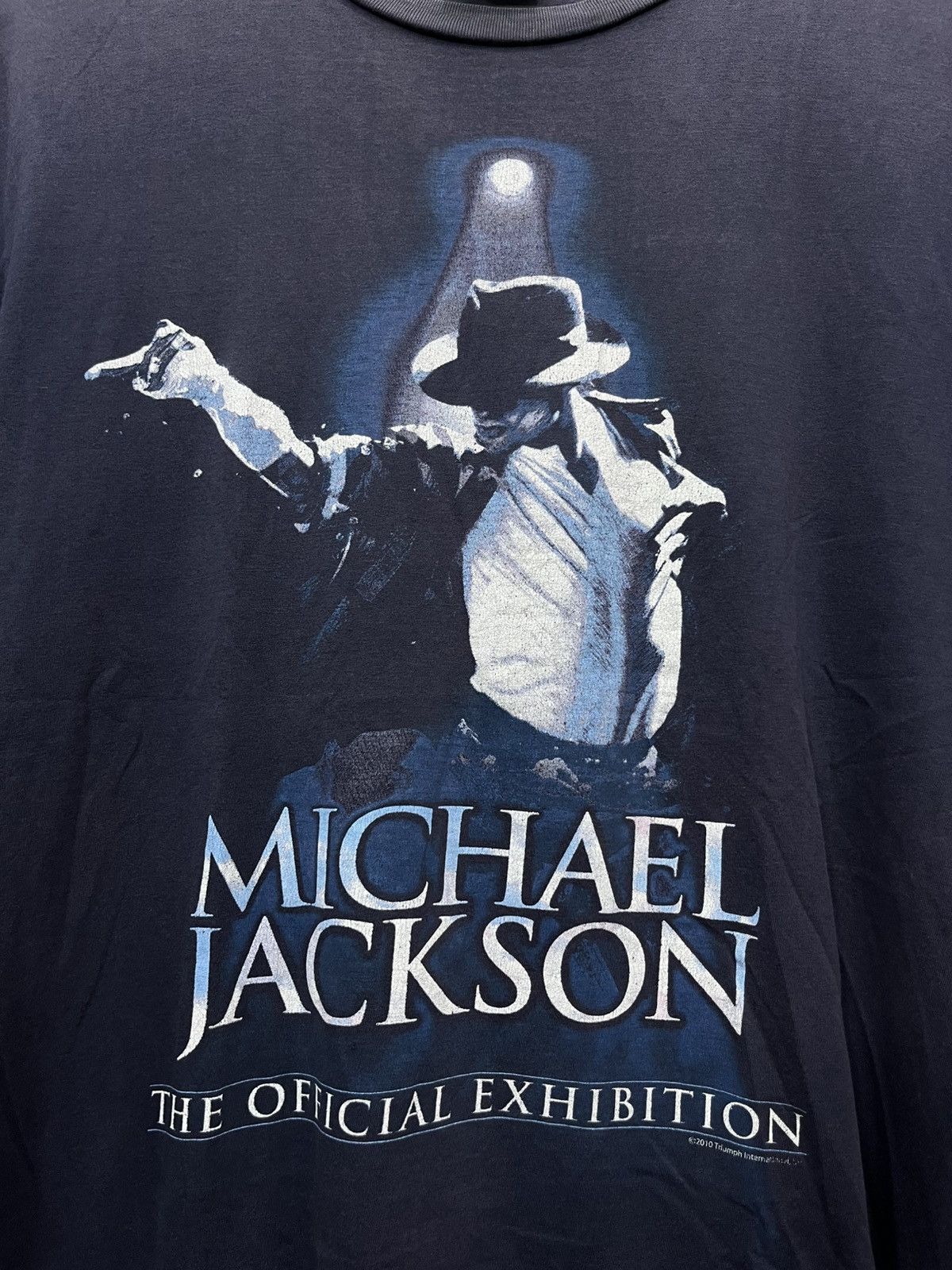 Band Tees Vintage Michael Jackson Sunfaded Tshirt Tokyo ©️2010 Size US M / EU 48-50 / 2 - 4 Thumbnail