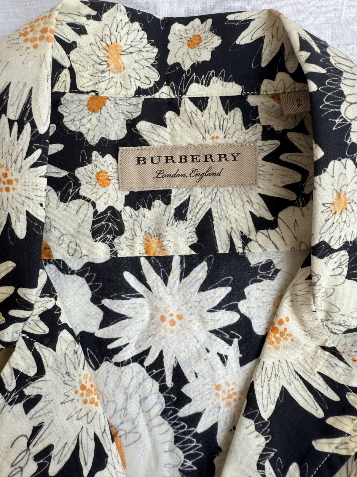 Burberry Burberry shirt NWT Size US S / EU 44-46 / 1 - 2 Thumbnail