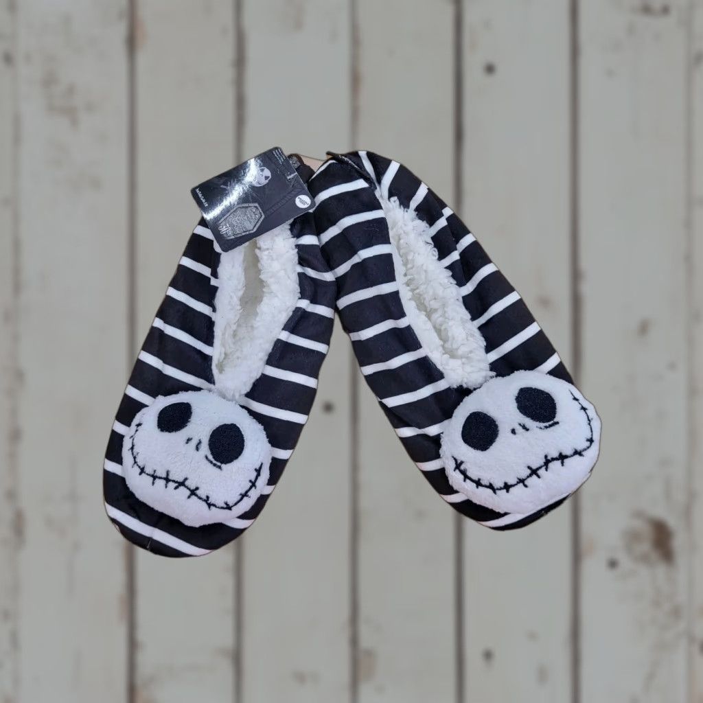 Disney VINTAGE? No — NWT Women's The Nightmare Before Christmas Fleece Slipper Socks w/Grippers S/M Disney Slipper Socks Men? Size S / US 4 / IT 40 - 1 Thumbnail
