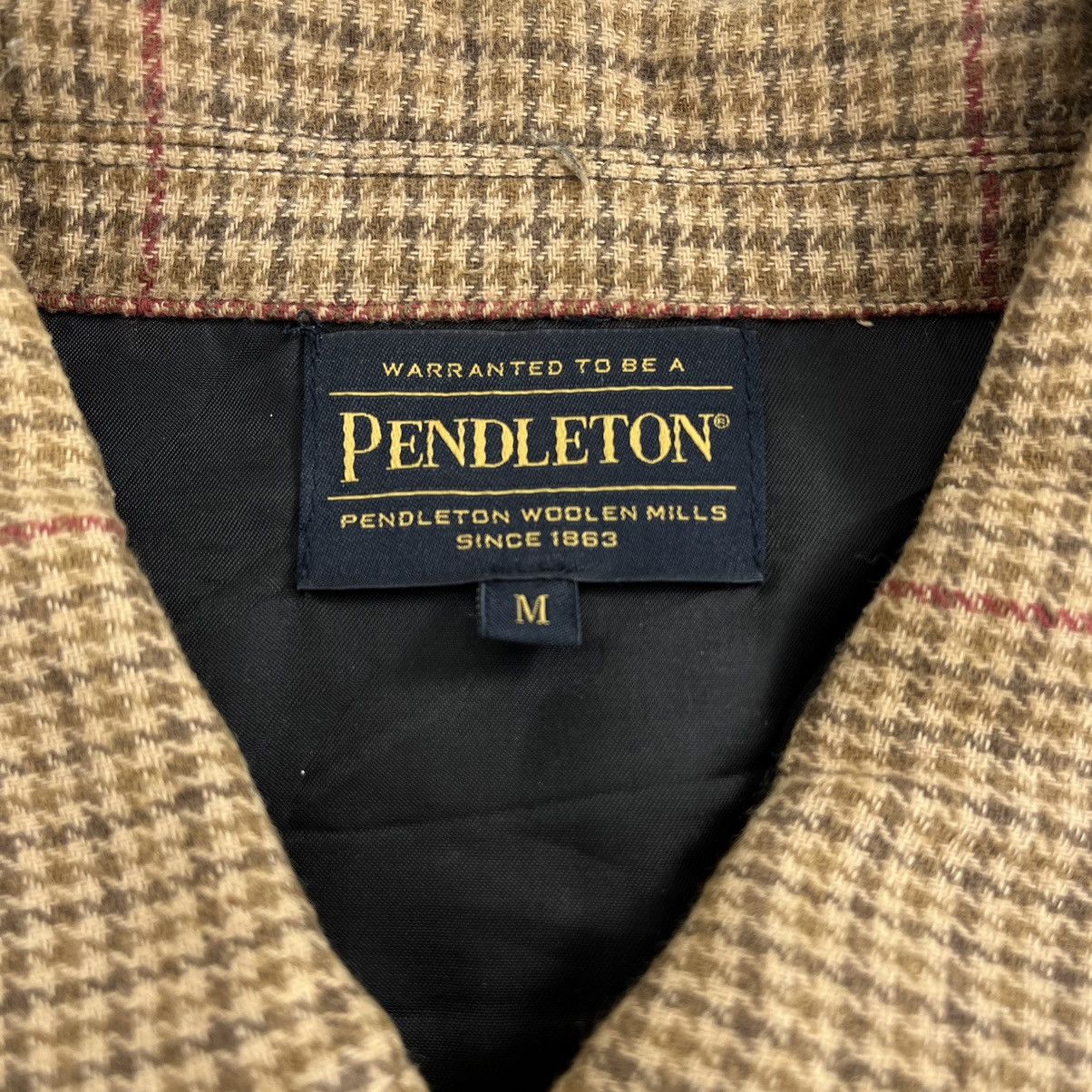 Pendleton × Vintage Vintage Pendleton Woolen Mills Made in USA Plaid Button Up Size US M / EU 48-50 / 2 - 6 Thumbnail