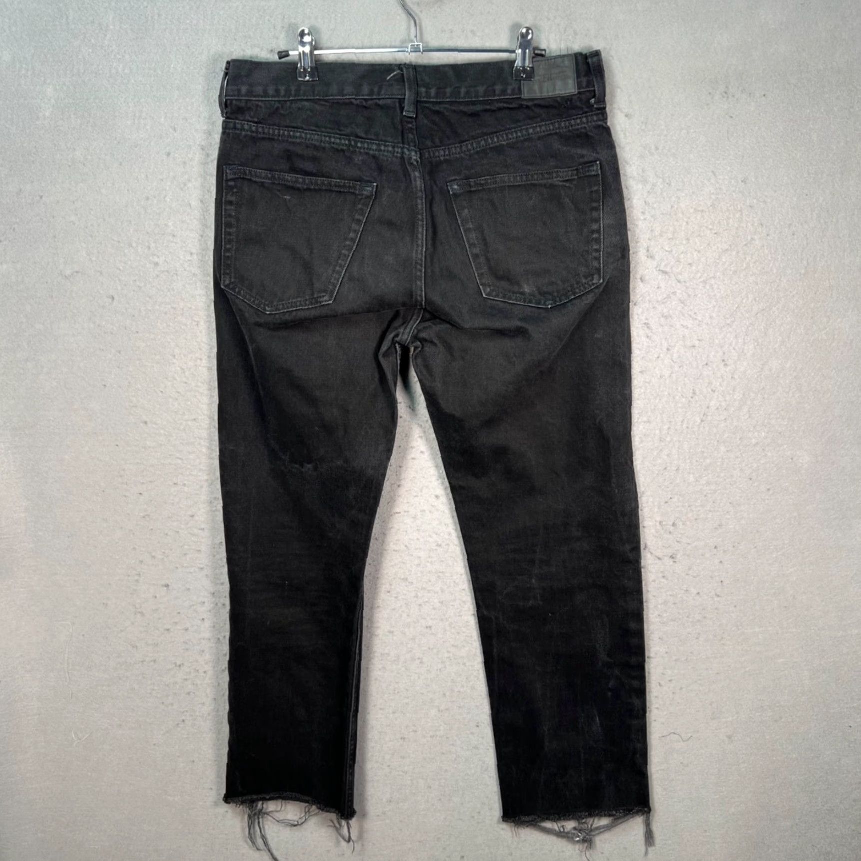 Weekday Weekday Jeans Mens 32x27 Black Denim Straight 5-Pocket Vintage No N/A Frayed Hem Tight? (use original words only) Size US 32 / EU 48 - 2 Thumbnail