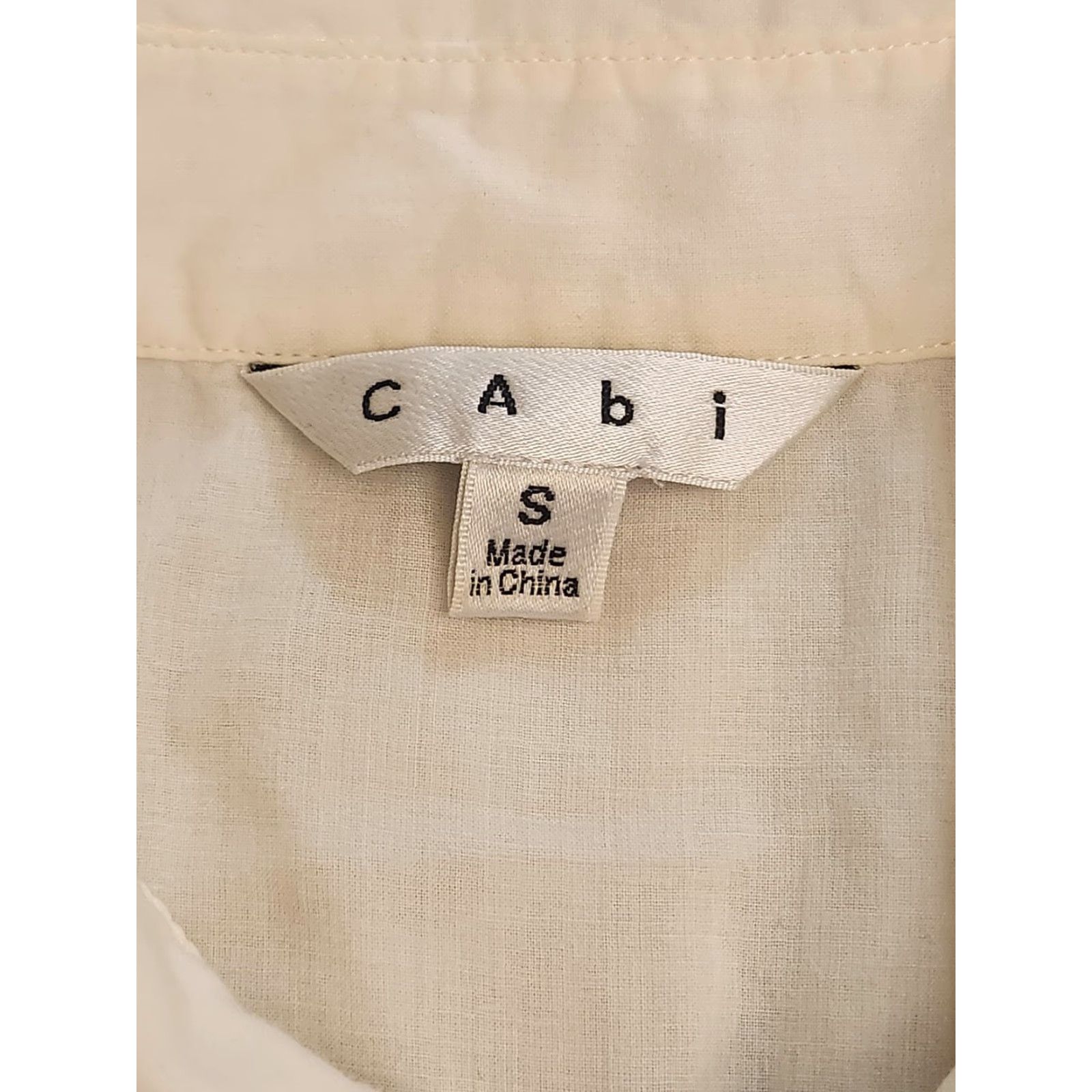 Vintage CAbi Shirt Womens Small Ivory Lace Sleeveless Button Front Collared Sheer Blouse Size S / US 4 / IT 40 - 5 Thumbnail