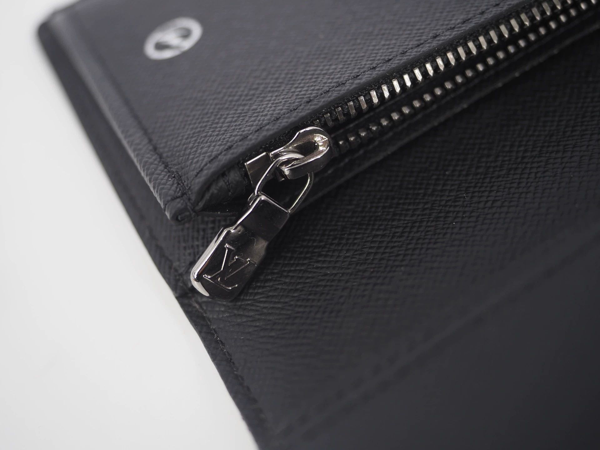 Louis Vuitton LV Black Monogram Lightning Bolt Long Wallet Size ONE SIZE - 8 Thumbnail