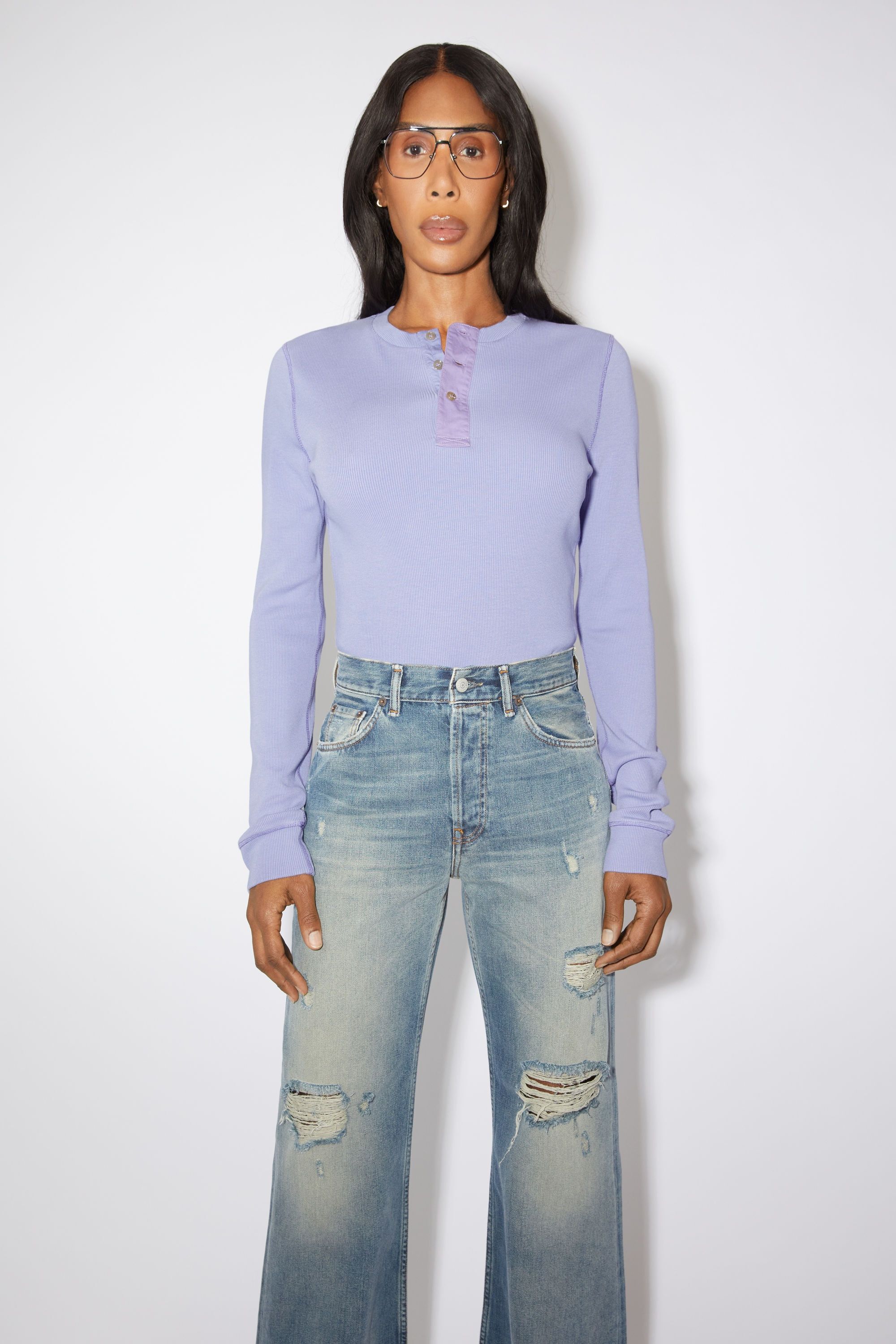 Acne Studios o1y0725 Crewneck T-Shirt in Lilac Size L / US 10 / IT 46 - 3 Thumbnail