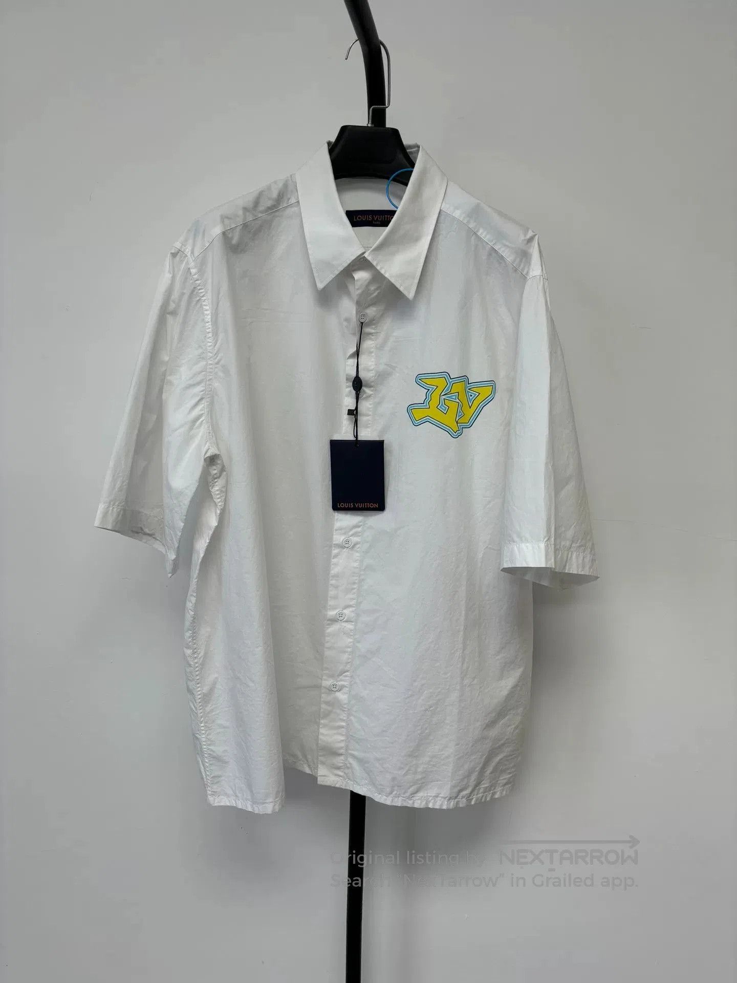 Louis Vuitton louis vuitton logo print short sleeve shirt. Size US XL / EU 56 / 4 - 1 Thumbnail