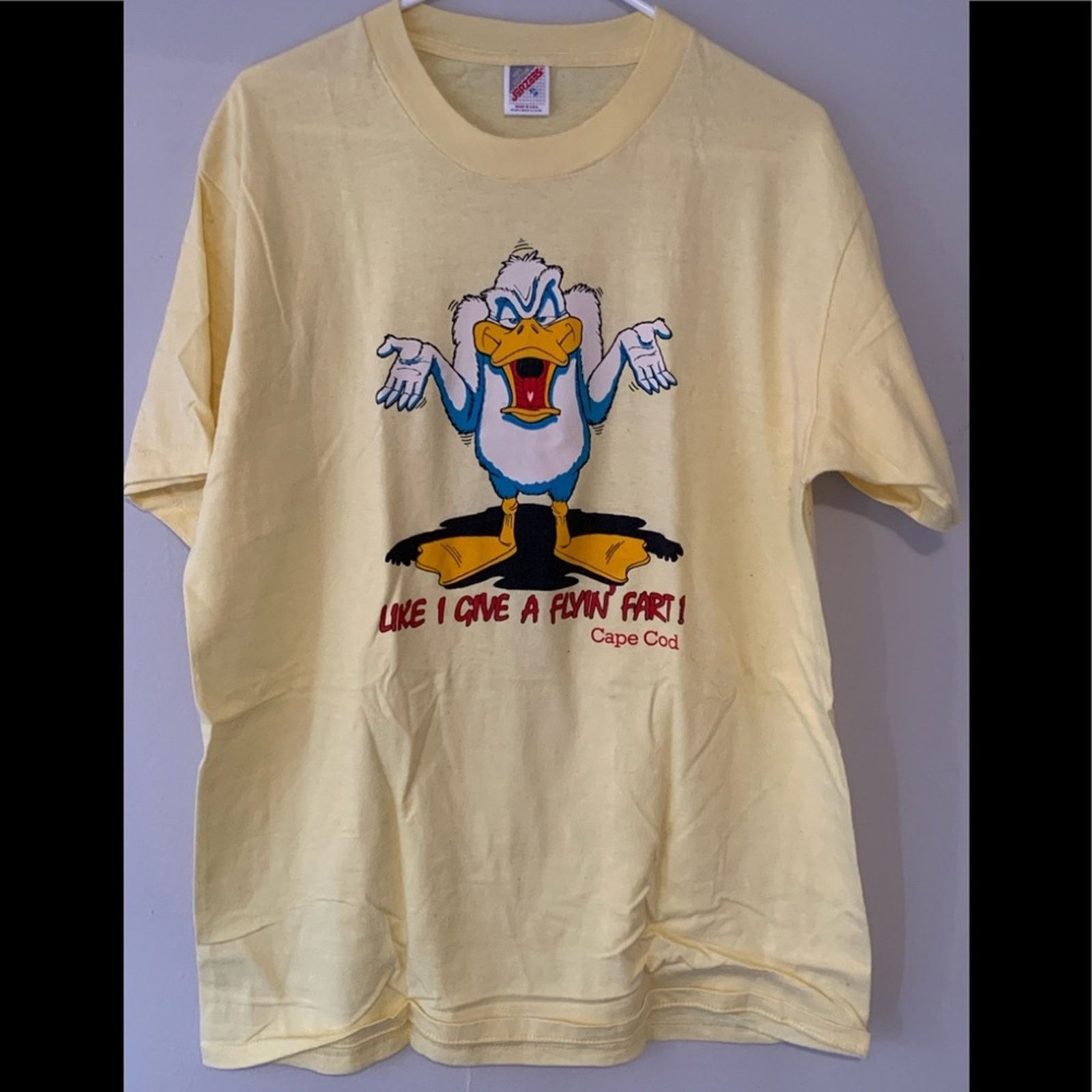 Jerzees VINTAGE SINGLE STITCH CAPE COD GIVE A FLYING FART SHIRT XL Size US XL / EU 56 / 4 - 1 Thumbnail