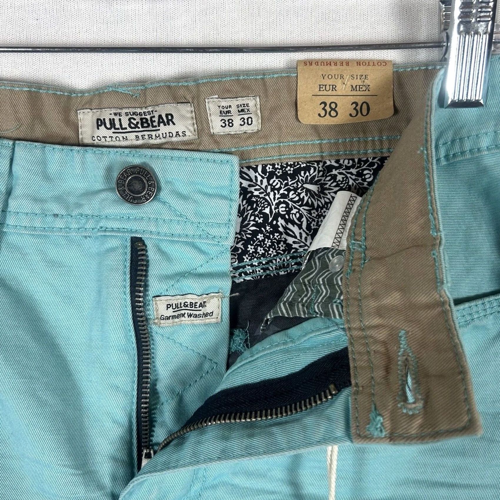 Vintage Pull&Bear Mens Bermuda Shorts 100% Cotton Regular Fit Zip Pocket Teal Green NWT Size 38 Casual Chino Bermuda Shorts Size US 38 / EU 54 - 5 Thumbnail