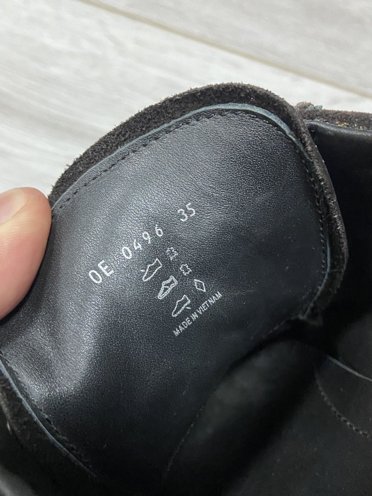 Prada Prada P triangle big logo sneakers suede Size US 5 / IT 35 - 9 Thumbnail