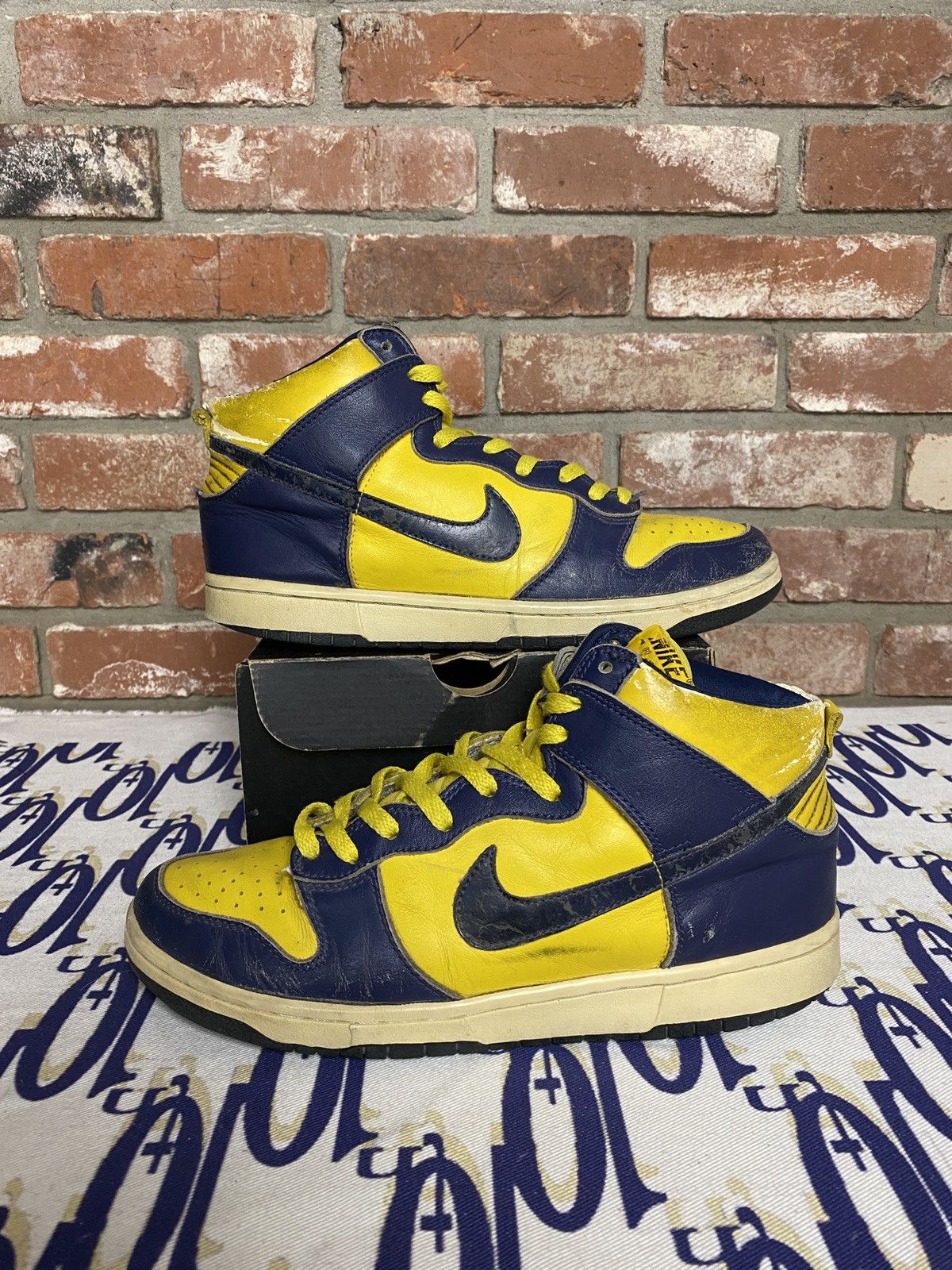 Nike 1998 Nike Dunk High Michigan - Size 9.5 Size US 9.5 / EU 42-43 - 1 Thumbnail