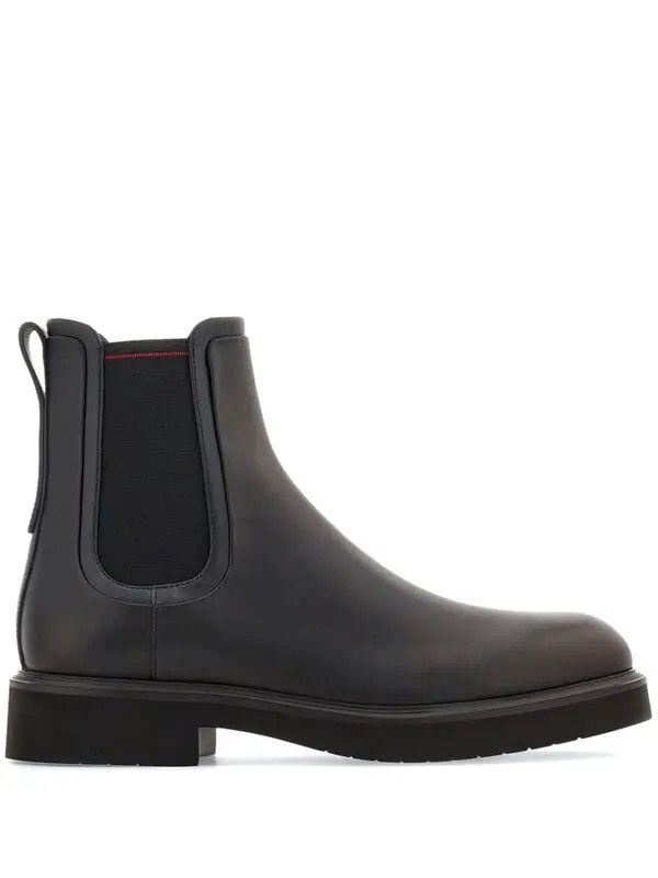 o1s1rm0126 Leather Chelsea Boots in Black