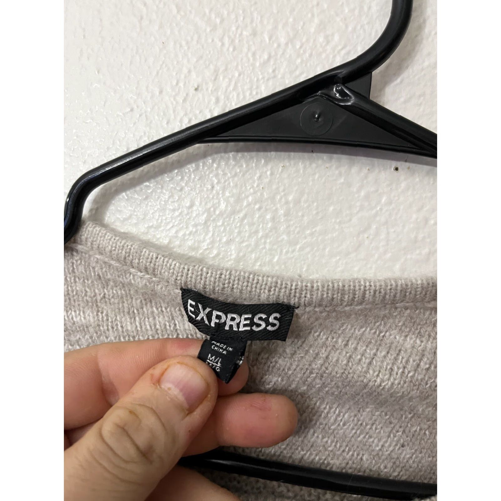 Express Express Sweater M/L Knit Beige Relaxed Crew Neck Acrylic Wool Blend Pullover Women Raglan Long Sleeve Mock Neck Size M / US 6-8 / IT 42-44 - 2 Thumbnail