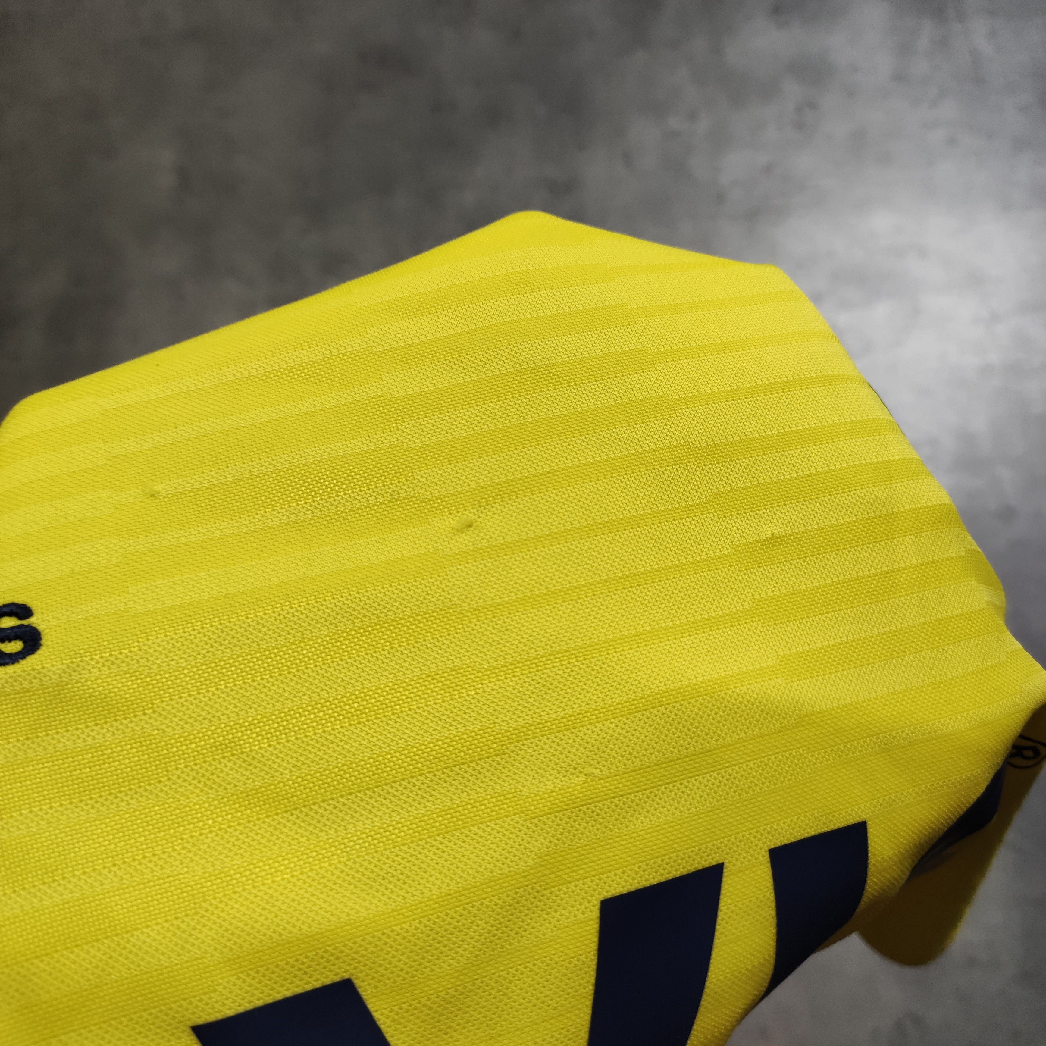 Adidas RARE Fenerbahce FK Adidas Football Home #7Salman Jersey Size US L / EU 52-54 / 3 - 6 Thumbnail