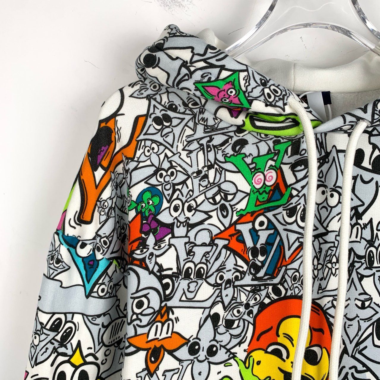 Louis Vuitton Louis Vuitton Comic Pattern Hooded Sweatshirt K26WX Size XS / US 0-2 / IT 36-38 - 3 Thumbnail
