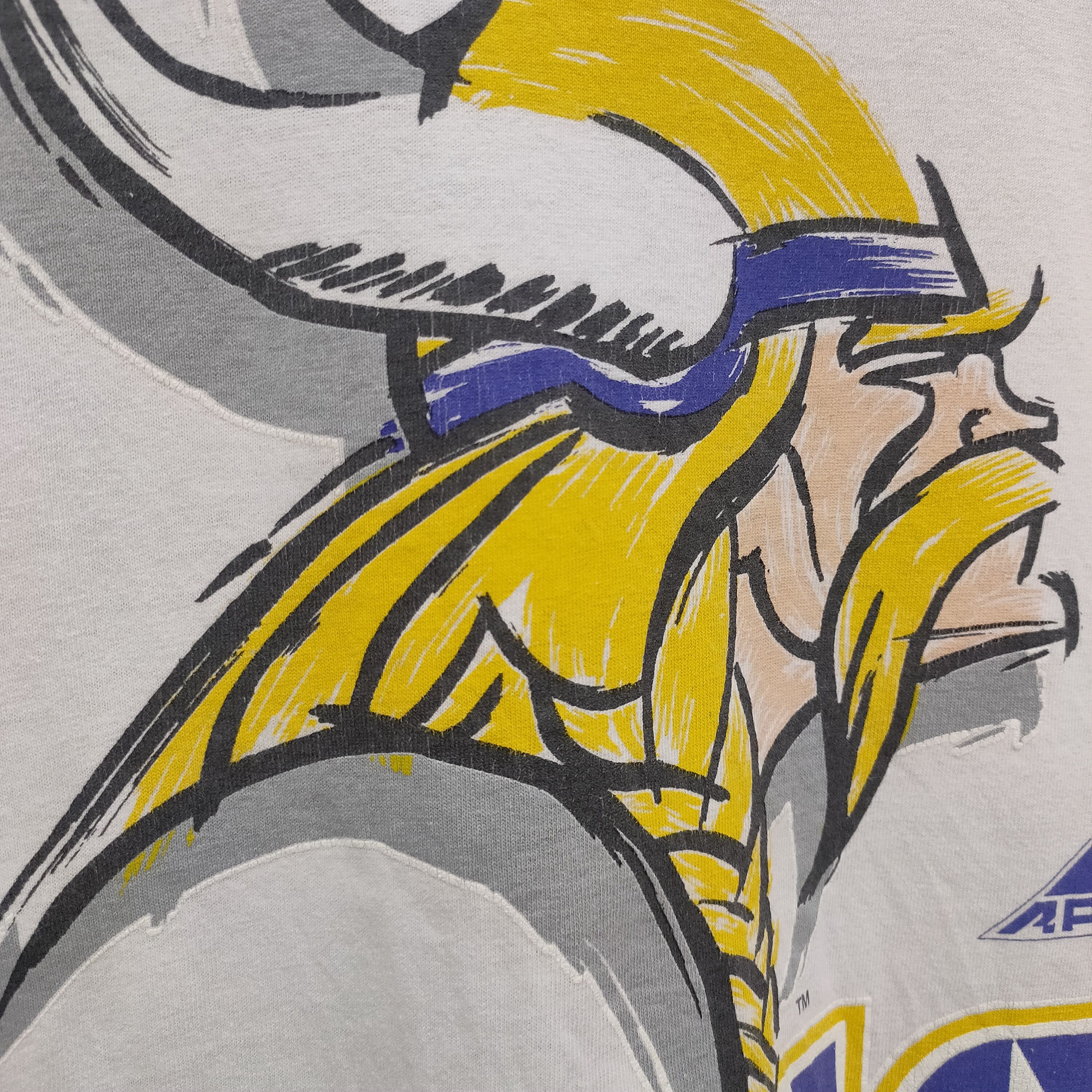 Apex One × NFL × Vintage 1993 Minnesota Vikings Graphic Tshirt Size US XL / EU 56 / 4 - 8 Thumbnail