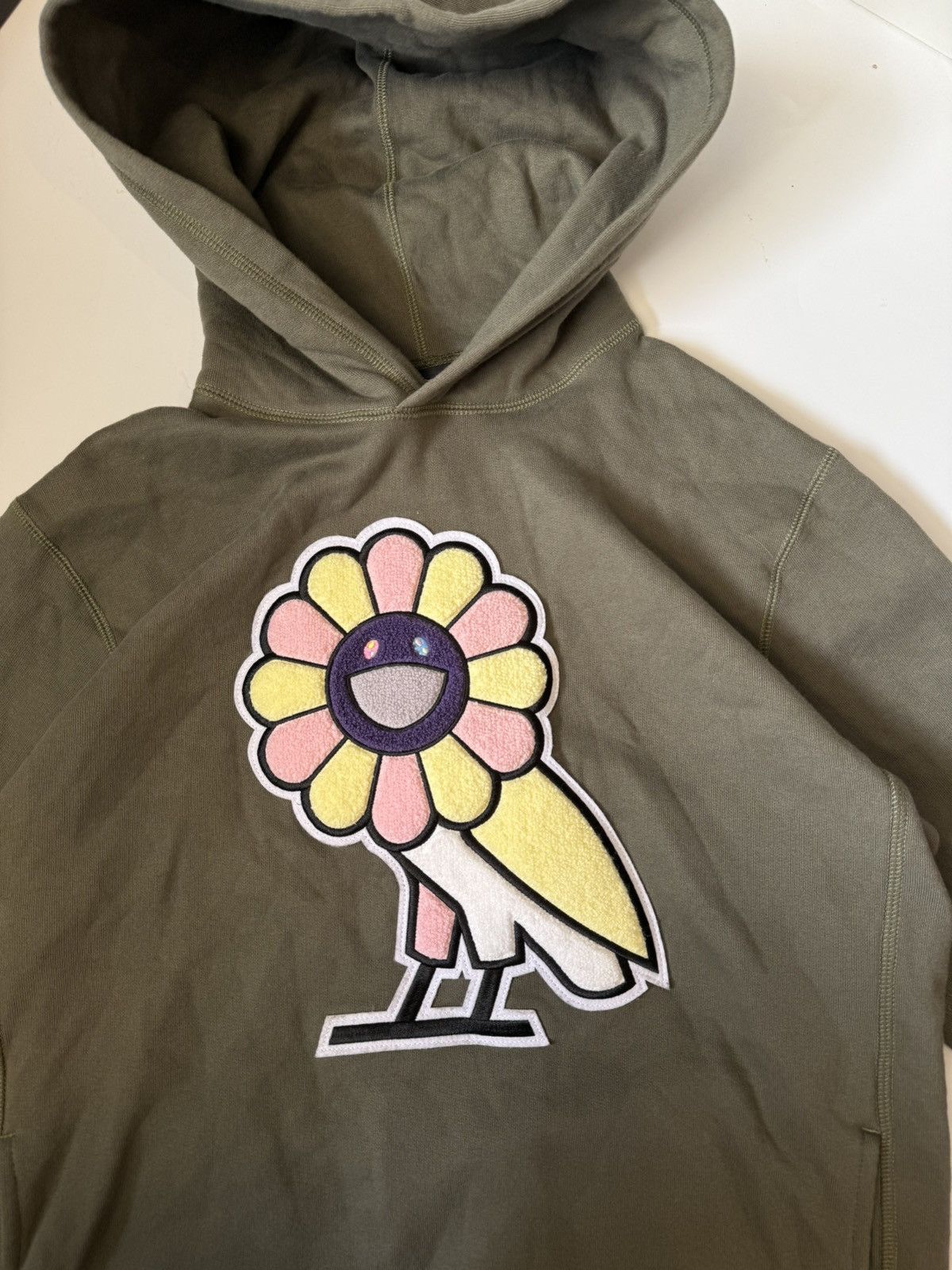 October's Very Own × Takashi Murakami October’s Very Own Takashi Murakami Size US M / EU 48-50 / 2 - 5 Thumbnail