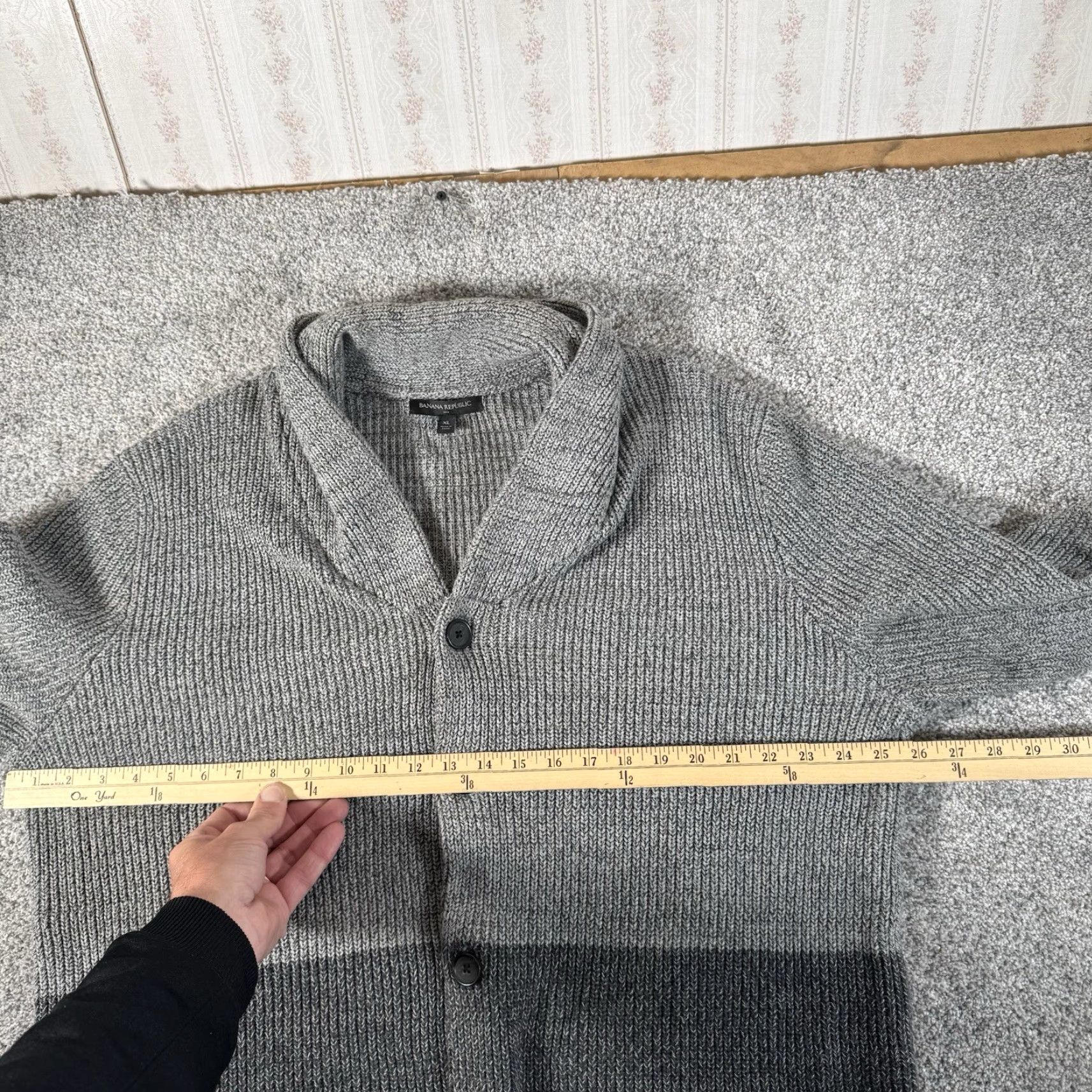 Banana Republic VINTAGE Banana Republic Shawl Collar Cardigan Sweater XL Grandpa Old Money Dark Academia Mens Cardigan Sweater XL Gray Cotton Knit Size US XL / EU 56 / 4 - 3 Thumbnail