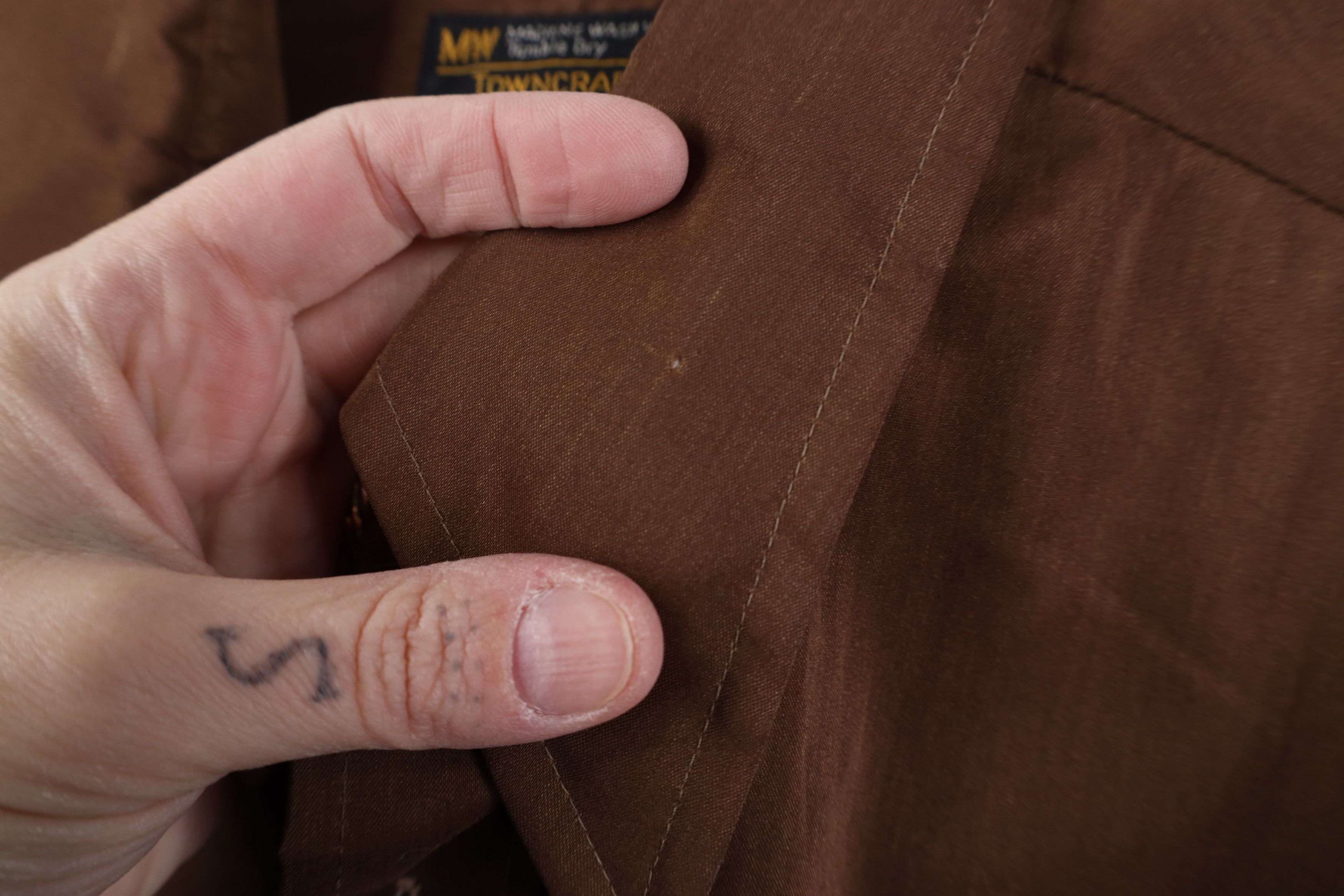 Vintage Vintage 70s Streetwear Thin Dagger Collar Button Shirt Brown Size US L / EU 52-54 / 3 - 10 Thumbnail