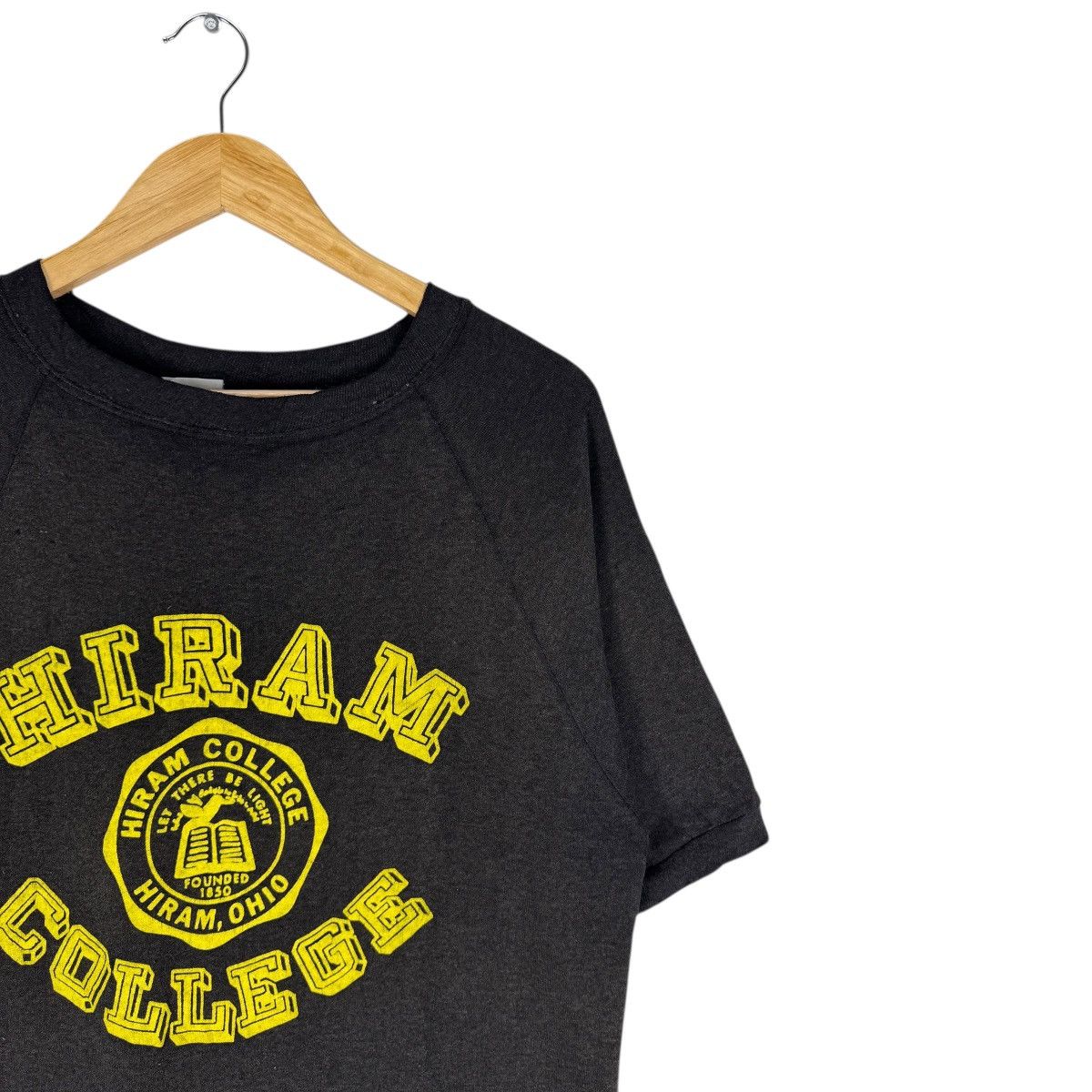 Vintage ☀️80s HIRAM COLLEGE SHORT SLEEVE SWEATSHIRT Size US M / EU 48-50 / 2 - 4 Thumbnail
