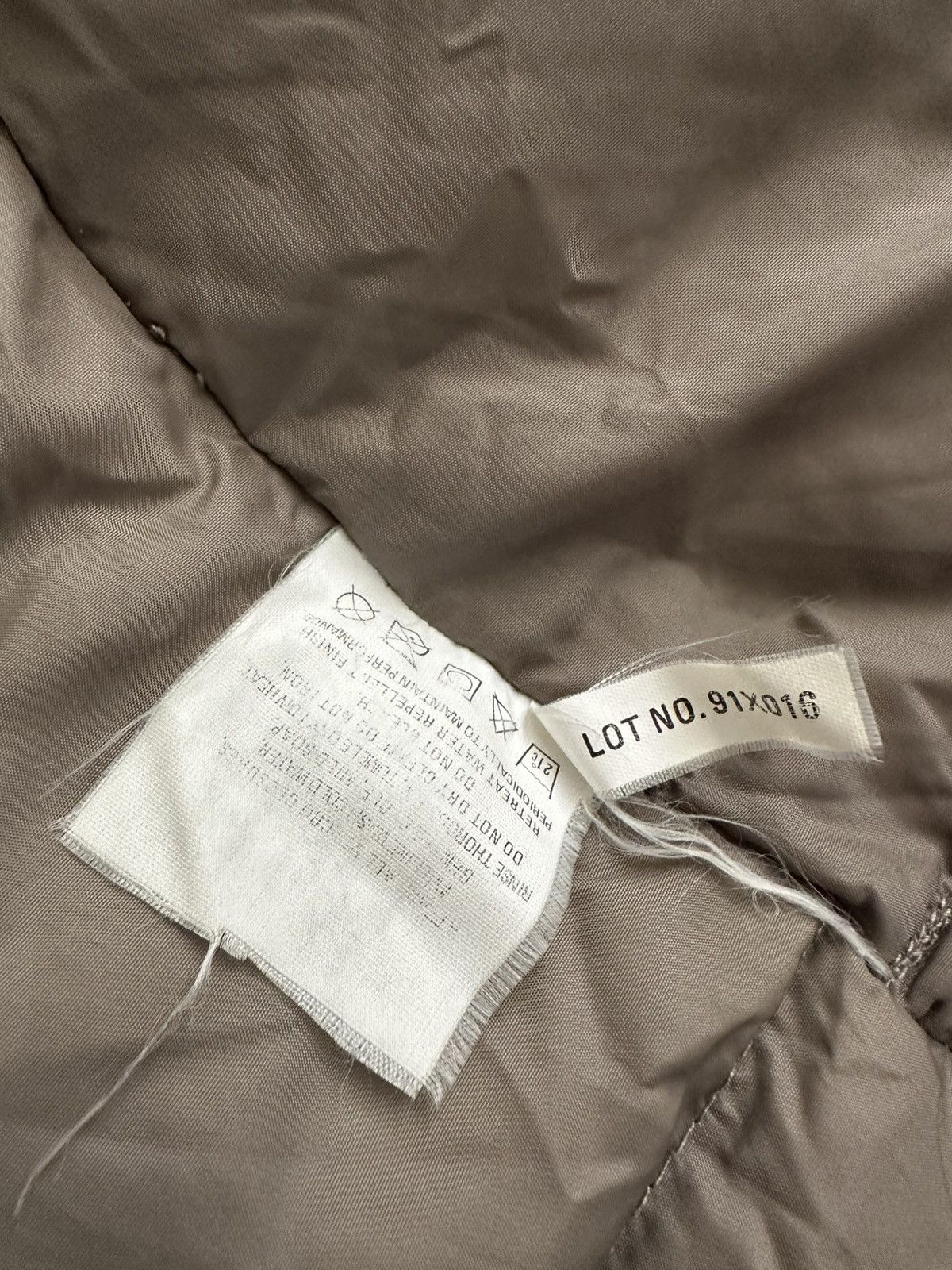 The North Face Vintage The North Face Gore-Tex Shell Puffer Jacket Small Size US S / EU 44-46 / 1 - 10 Thumbnail