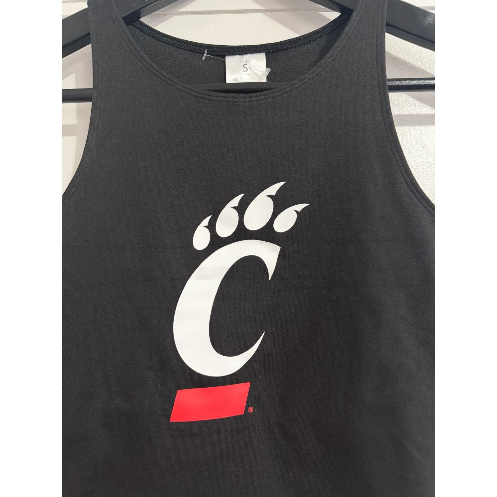 NCAA NWT Cincinnati Bearcats Cropped Tank Top Size S Size S / US 4 / IT 40 - 2 Thumbnail