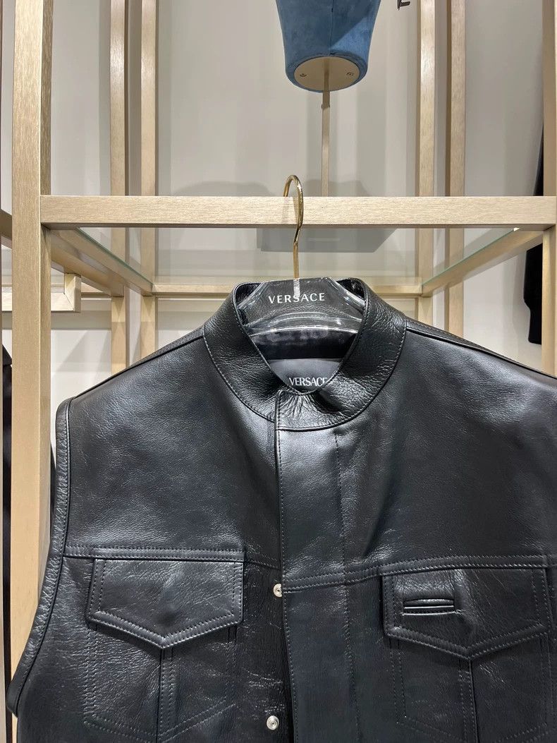 Versace Versace Men's cowhide vest Size US M / EU 48-50 / 2 - 4 Thumbnail