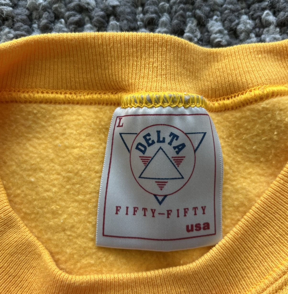 Delta × Vintage 90s Vintage Delta Crewneck Size US M / EU 48-50 / 2 - 3 Thumbnail