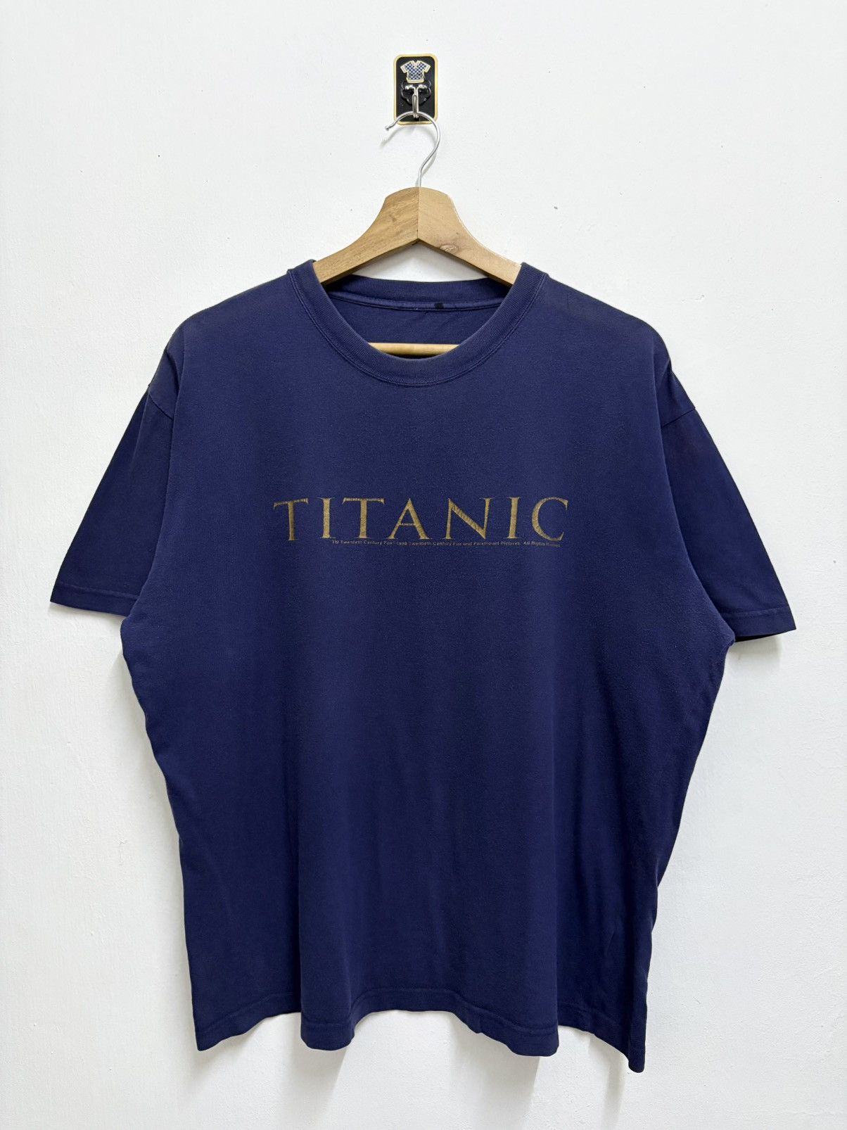 Vintage Vintage 90’s Titanic - Paramount Pictures Movie Boxy T-Shirt Size US L / EU 52-54 / 3 - 1 Thumbnail