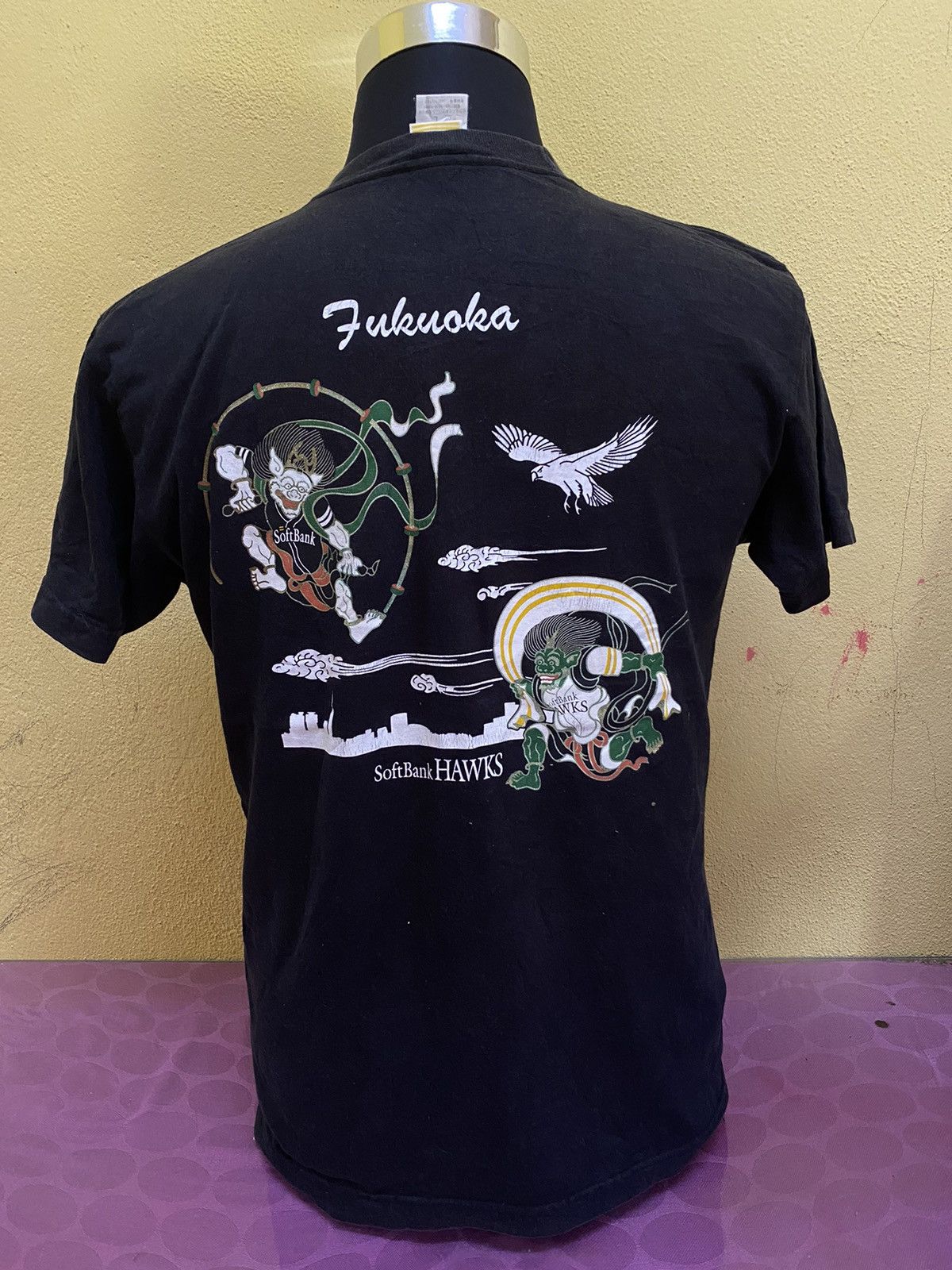 Hawk Sukajan softbank hawks tshirt Size US L / EU 52-54 / 3 - 3 Thumbnail